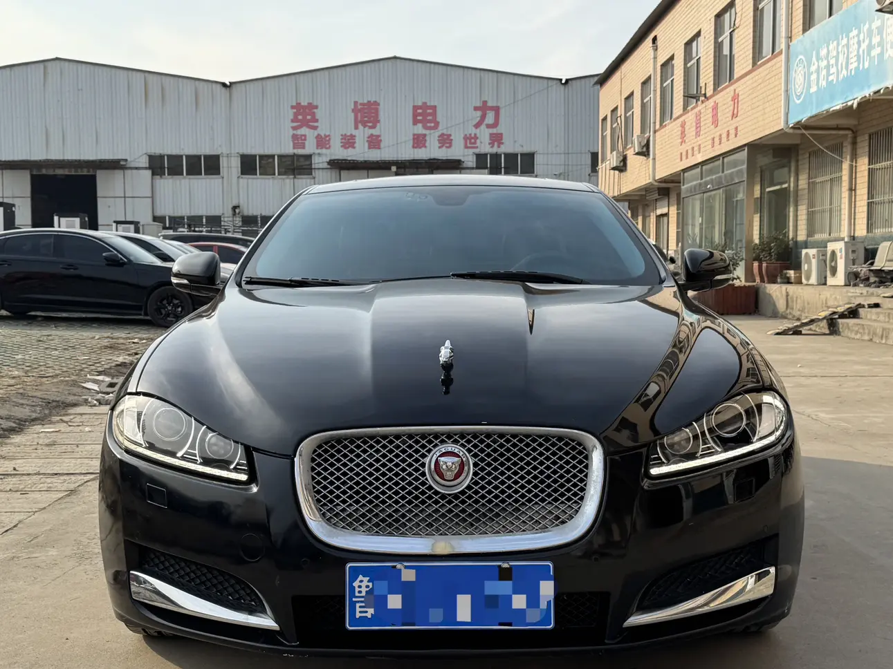 Jaguar XF  из Китая
