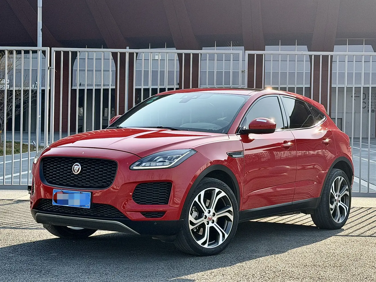 Jaguar E-PACE  из Китая