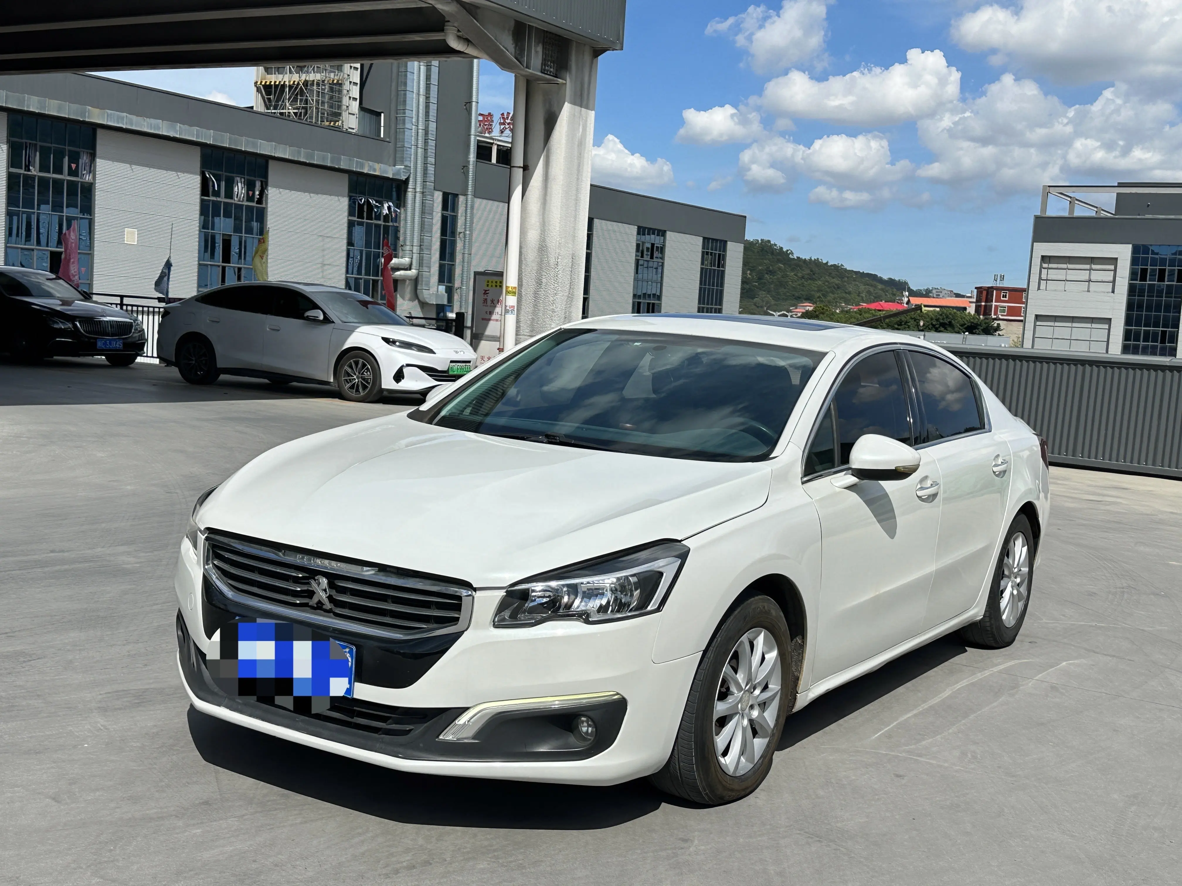 Peugeot 508  из Китая