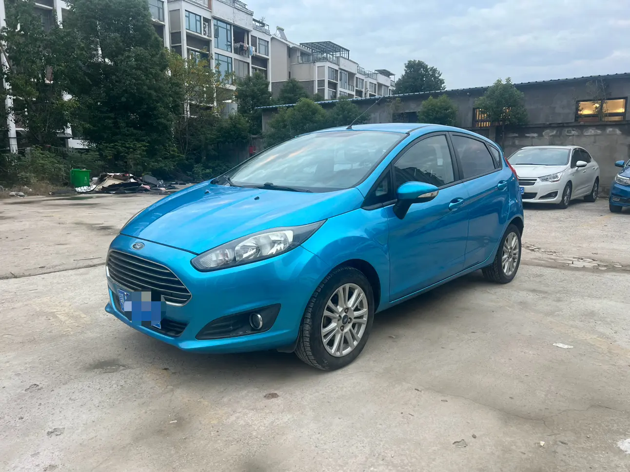 Ford Carnival  из Китая