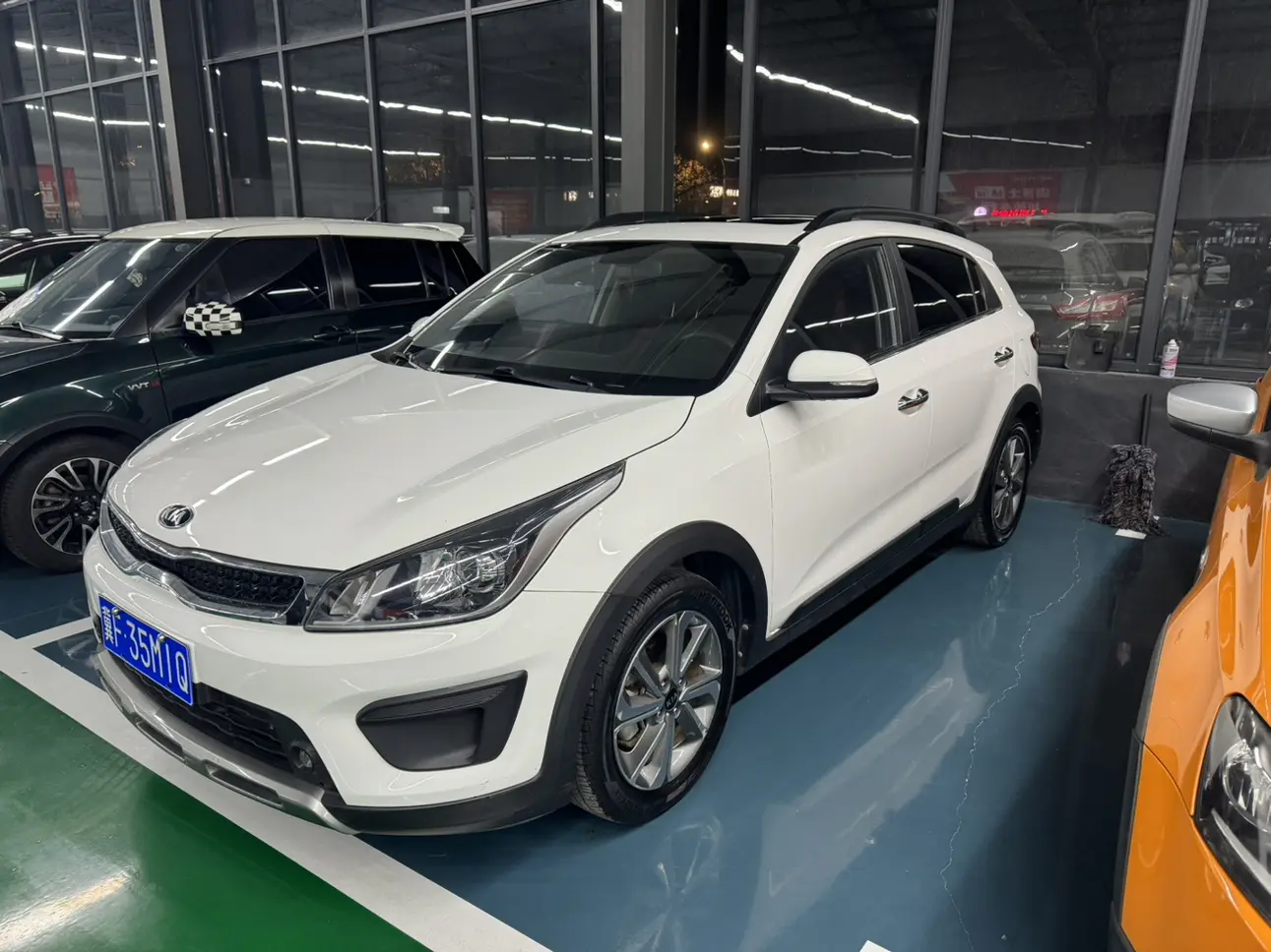 Kia KX CROSS  из Китая