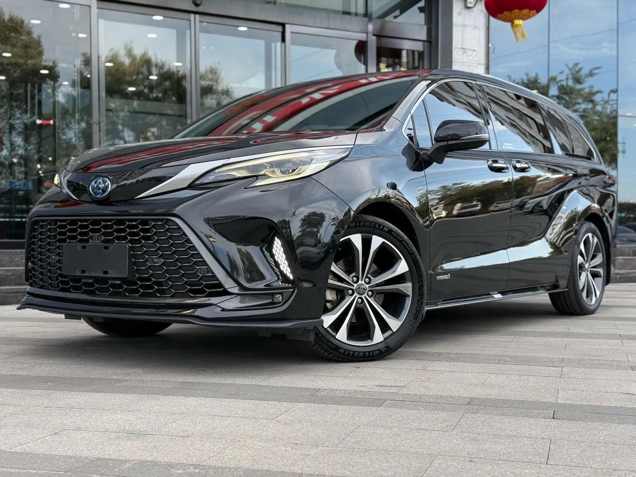 Toyota Granvia  из Китая