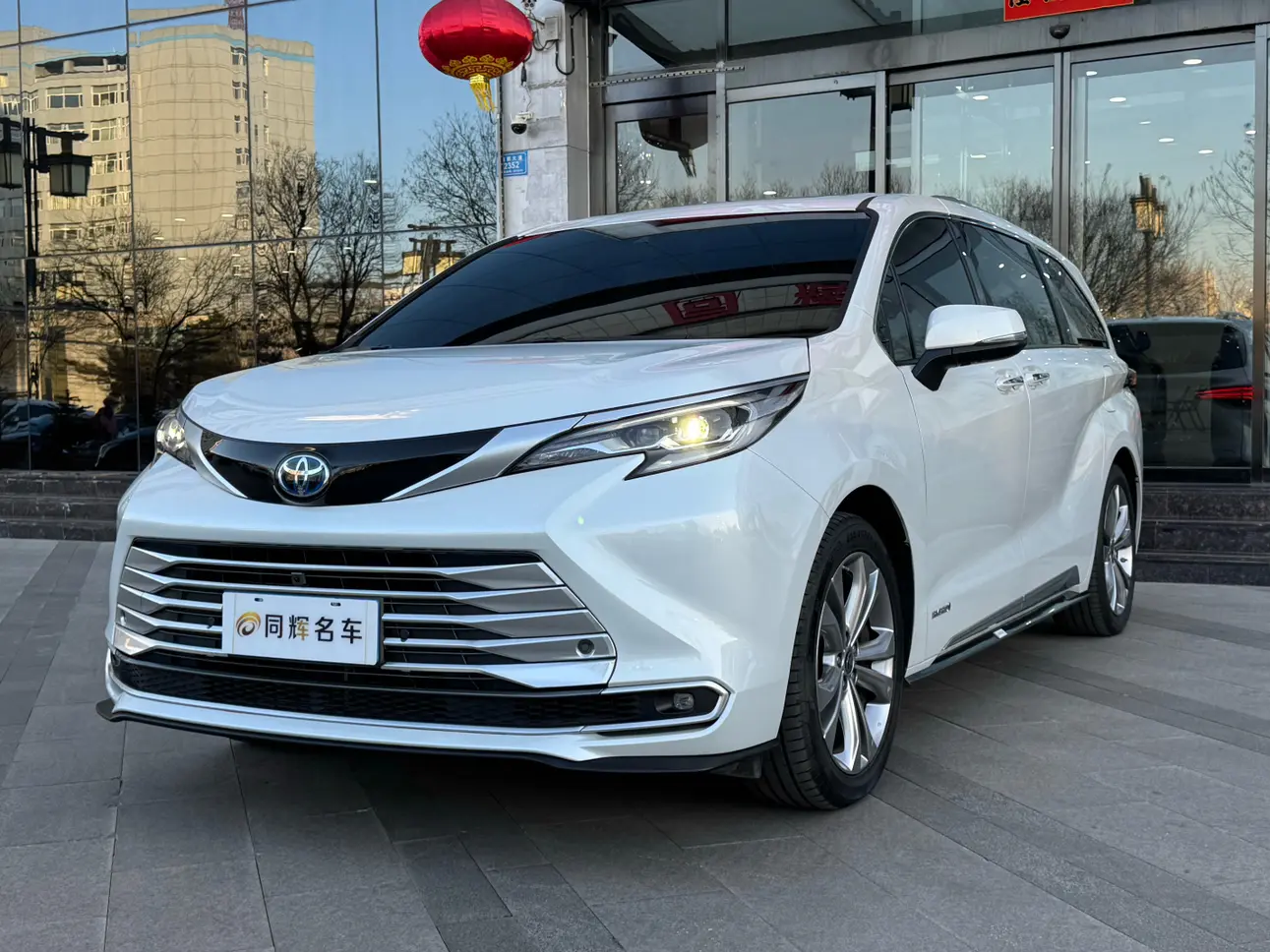 Toyota Sienna  из Китая