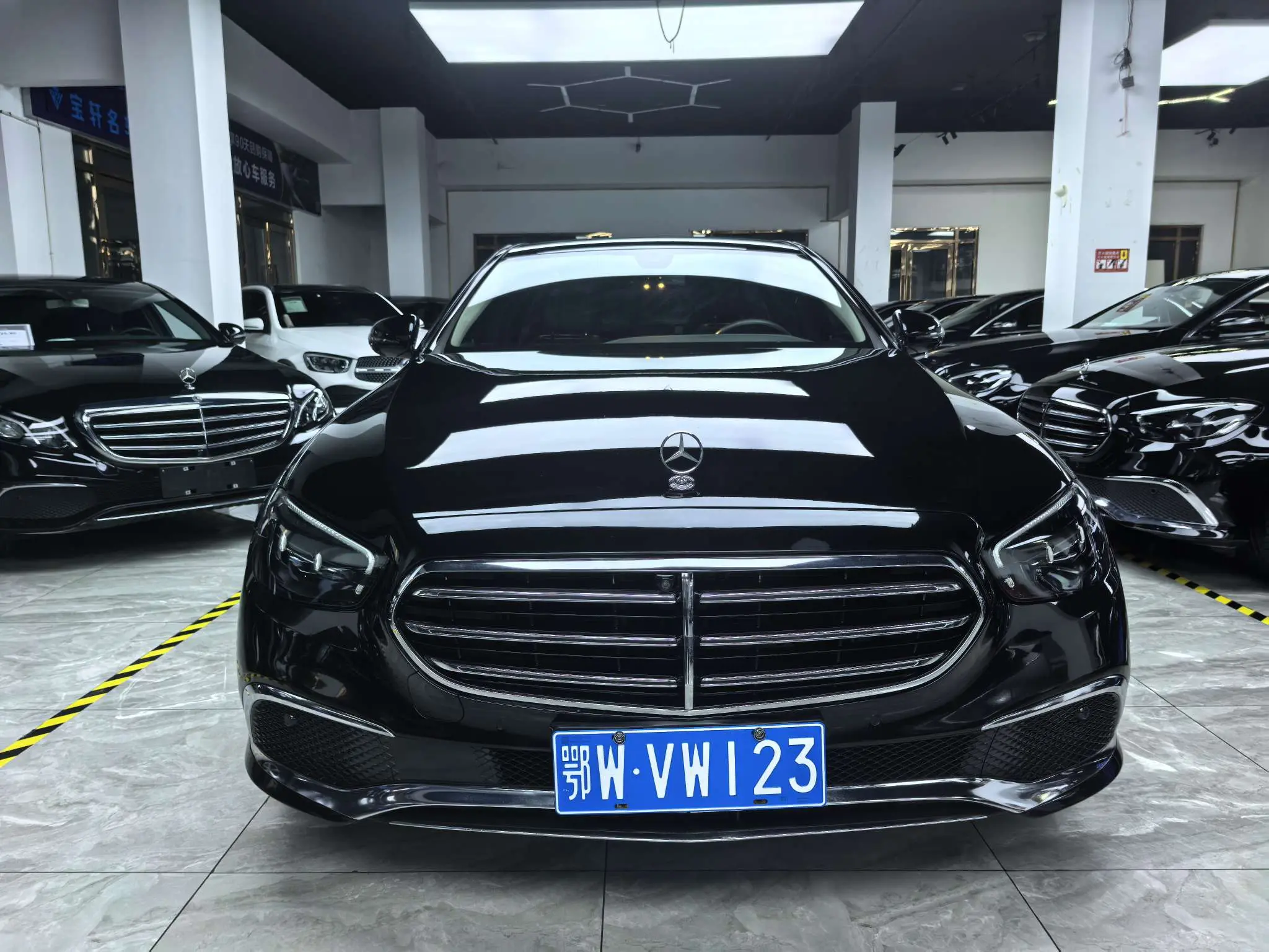 Mercedes-Benz E-Class  из Китая