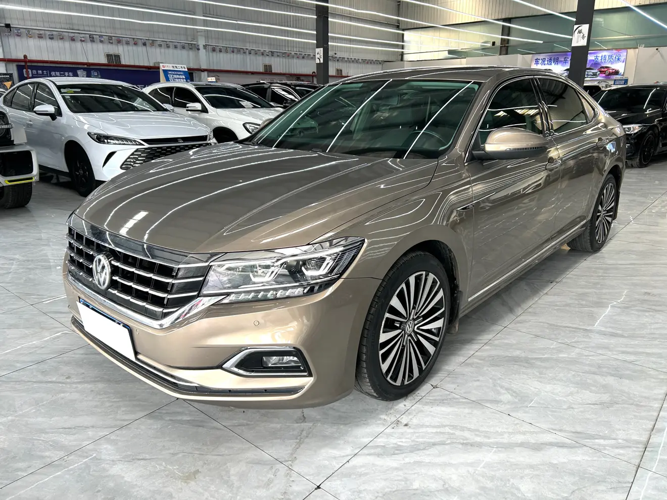 Volkswagen Passat  из Китая