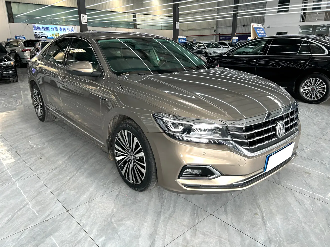 Volkswagen Passat  из Китая