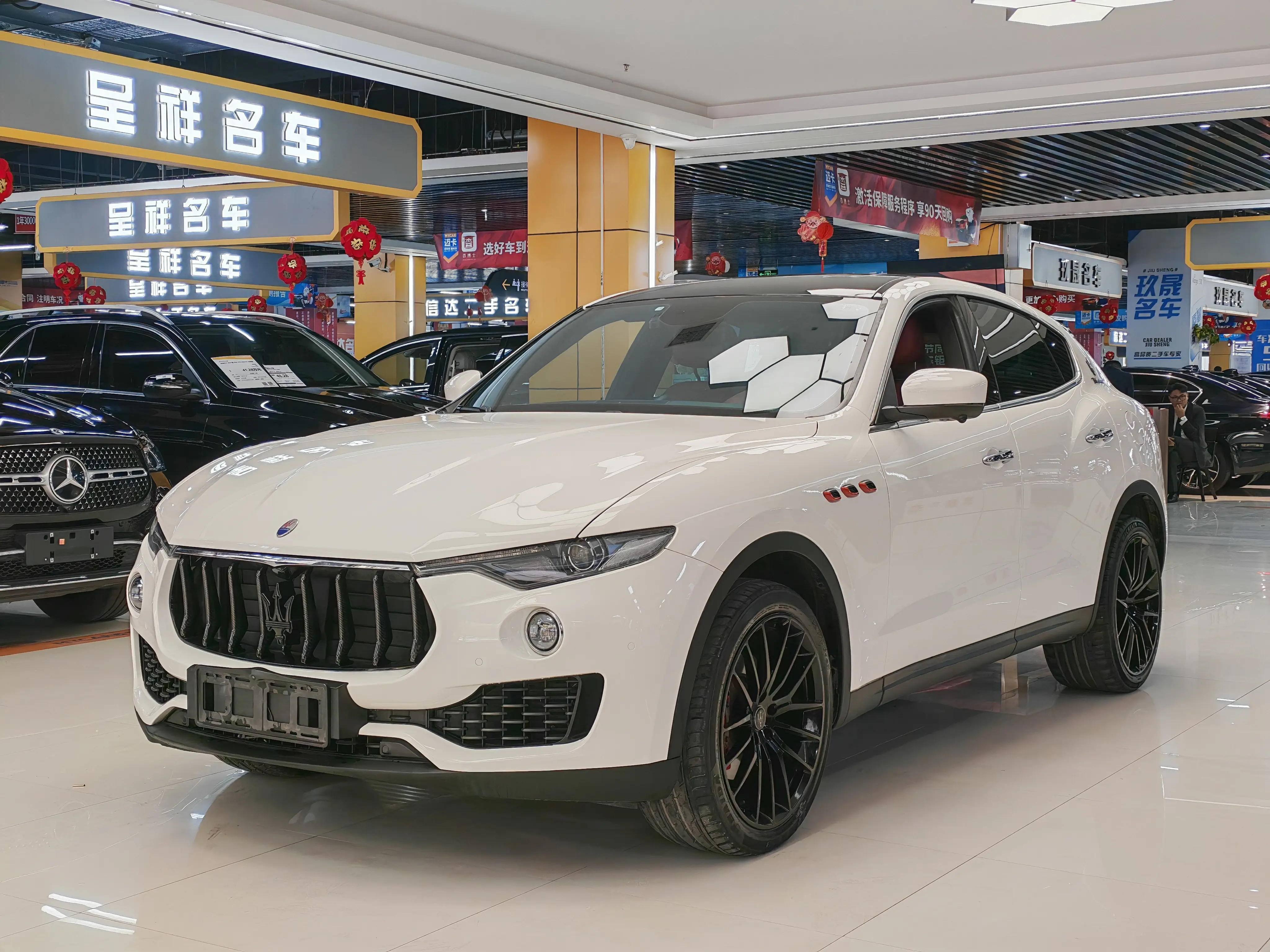 Maserati Levante  из Китая