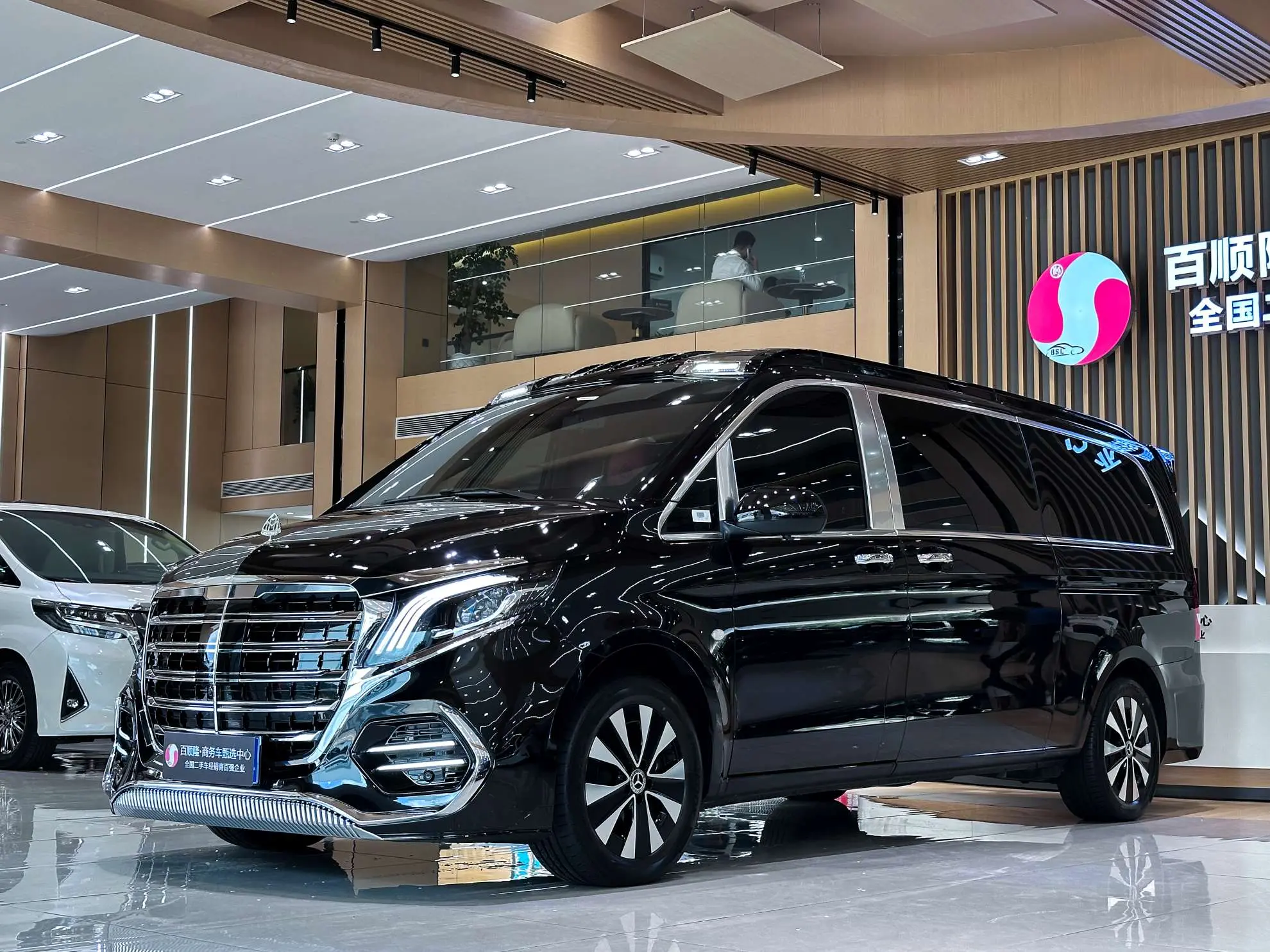 Mercedes-Benz Vito  из Китая