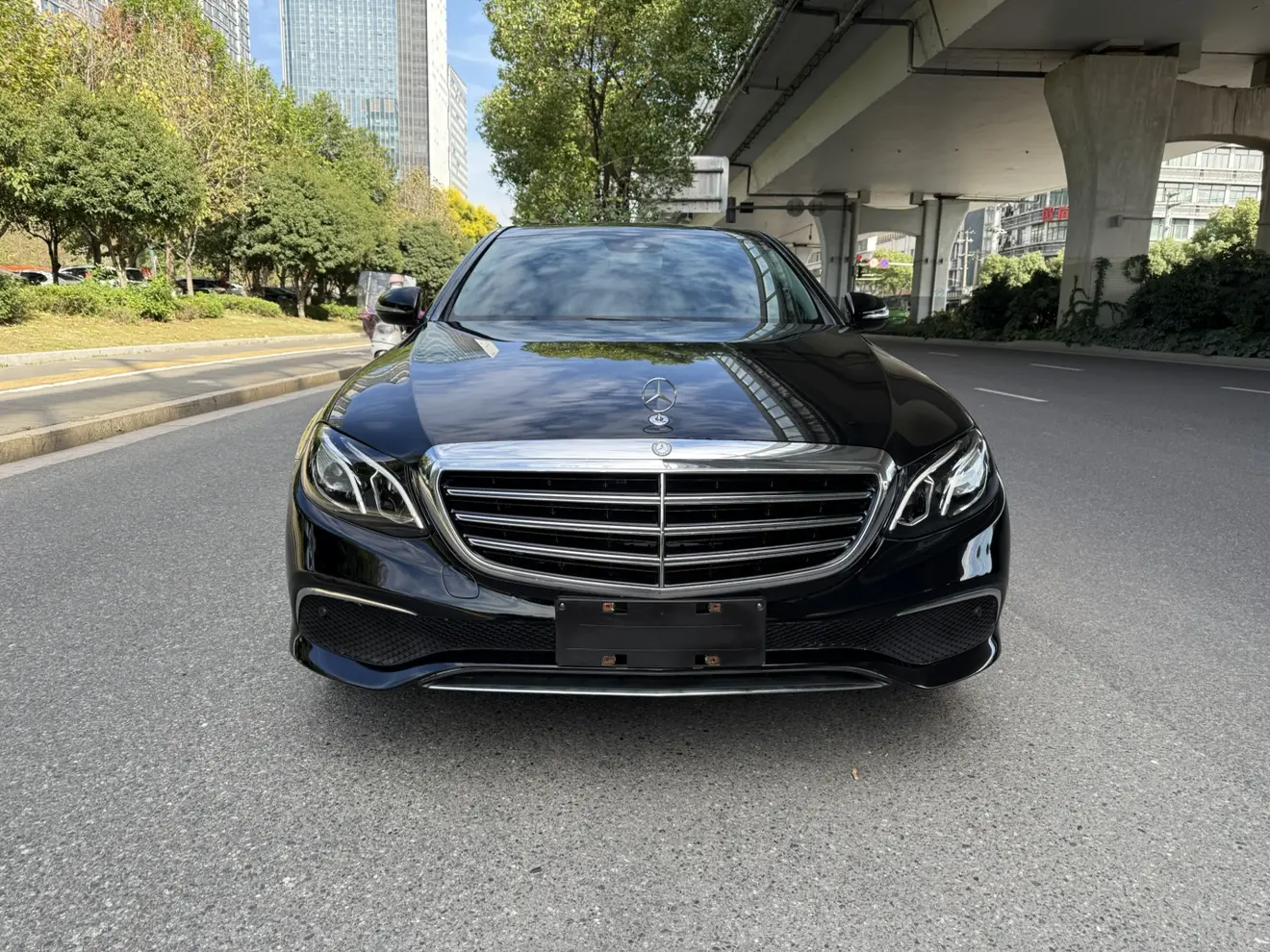 Mercedes-Benz E-Class  из Китая