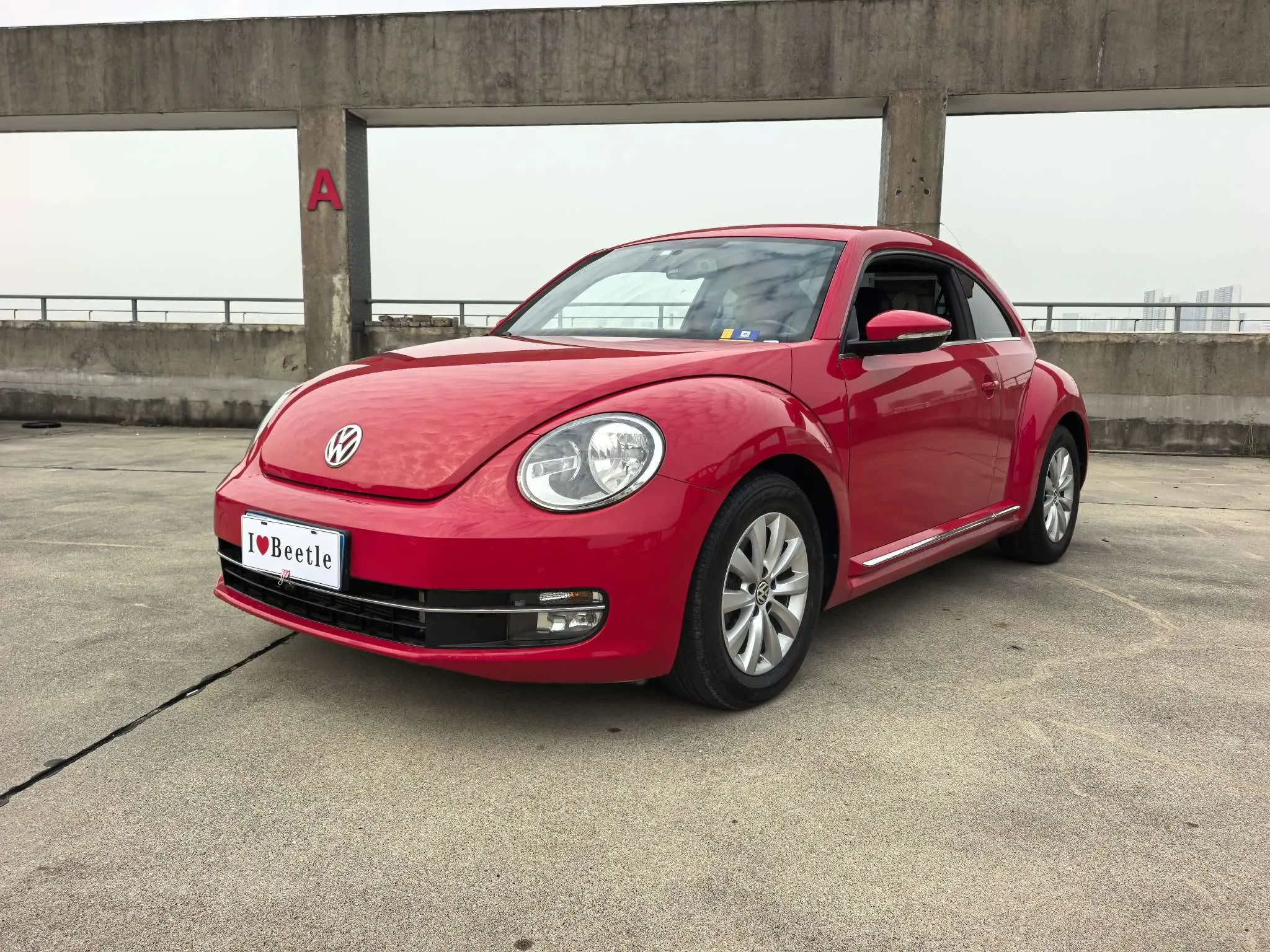 Volkswagen Beetle  из Китая