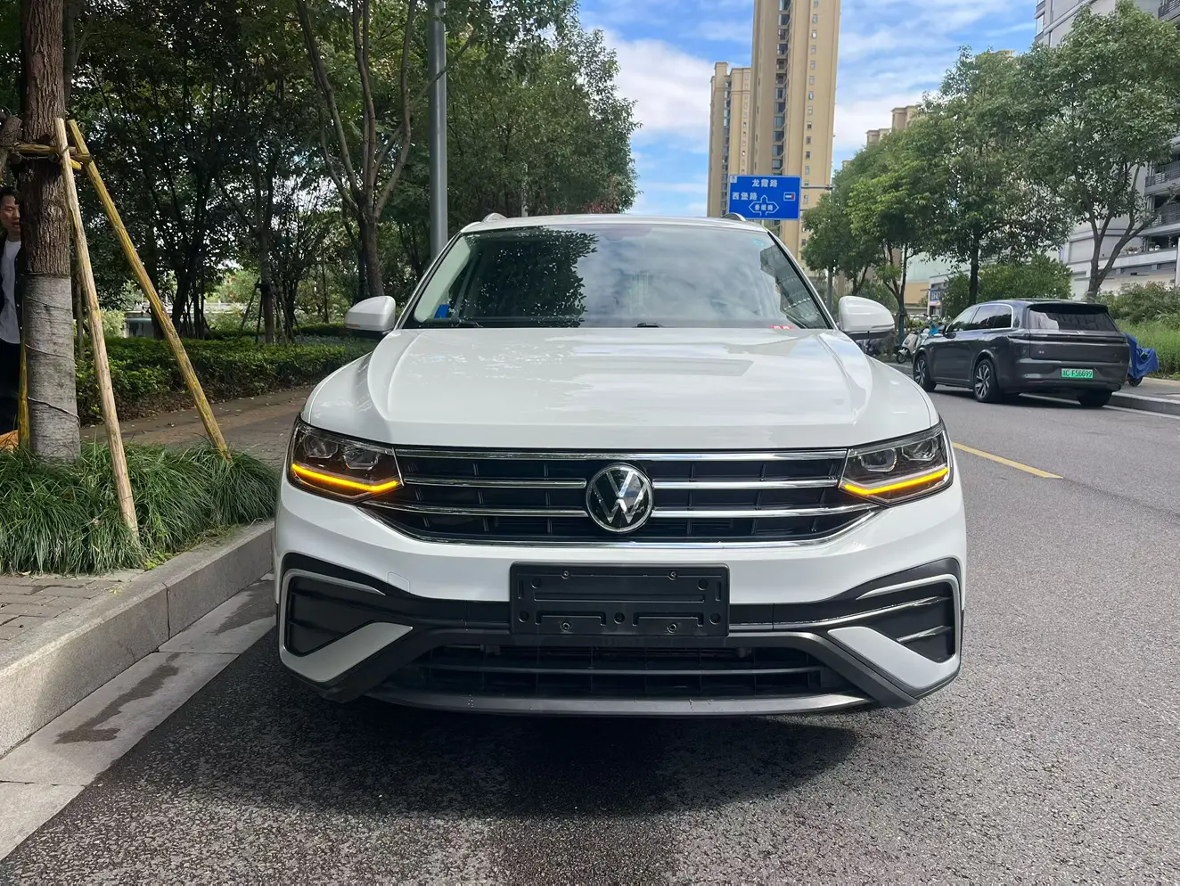 Volkswagen Tiguan L  из Китая