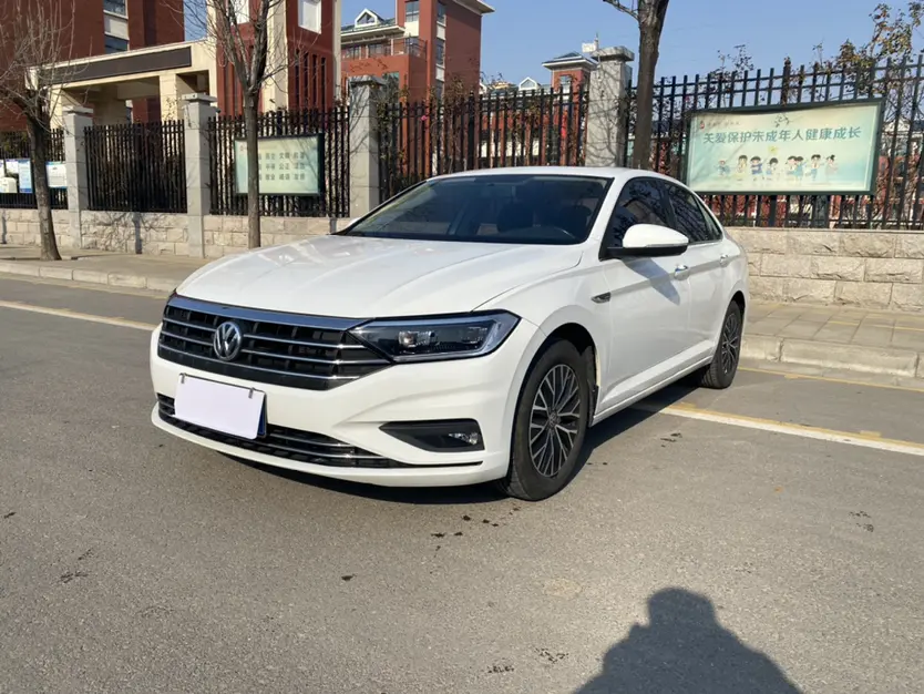 Volkswagen Sagitar  из Китая