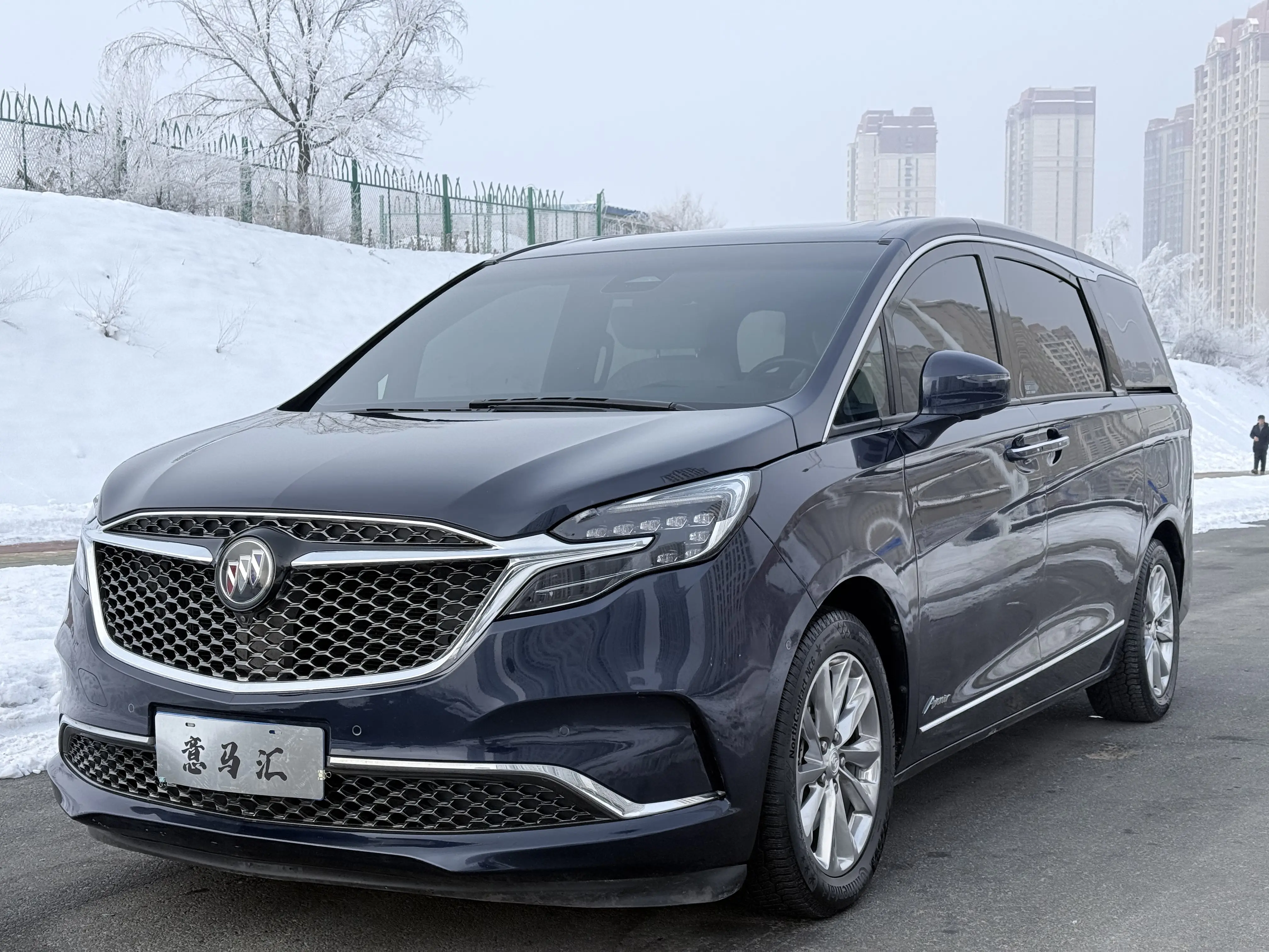Buick GL8  из Китая