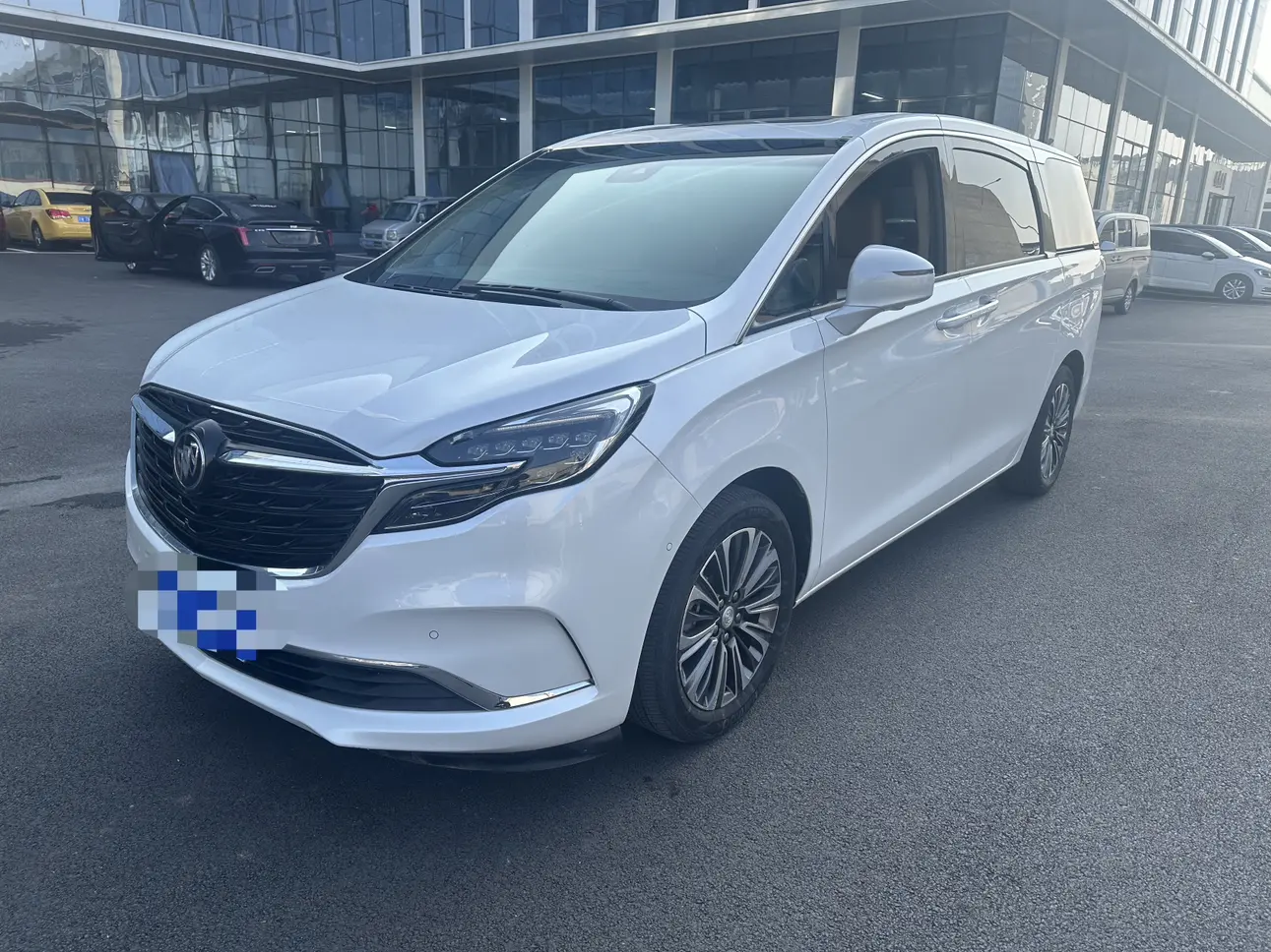 Buick GL8  из Китая