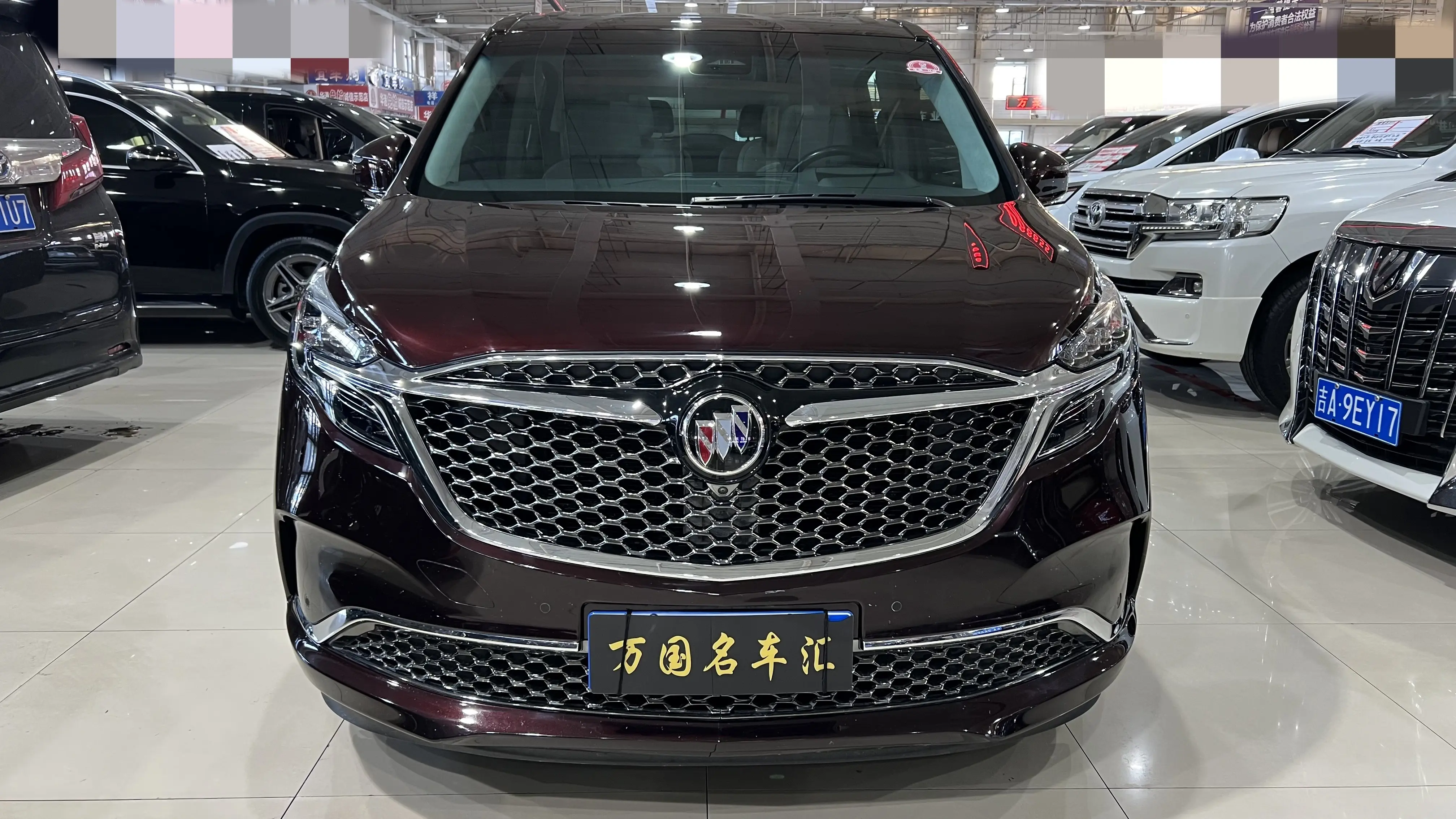 Buick GL8  из Китая