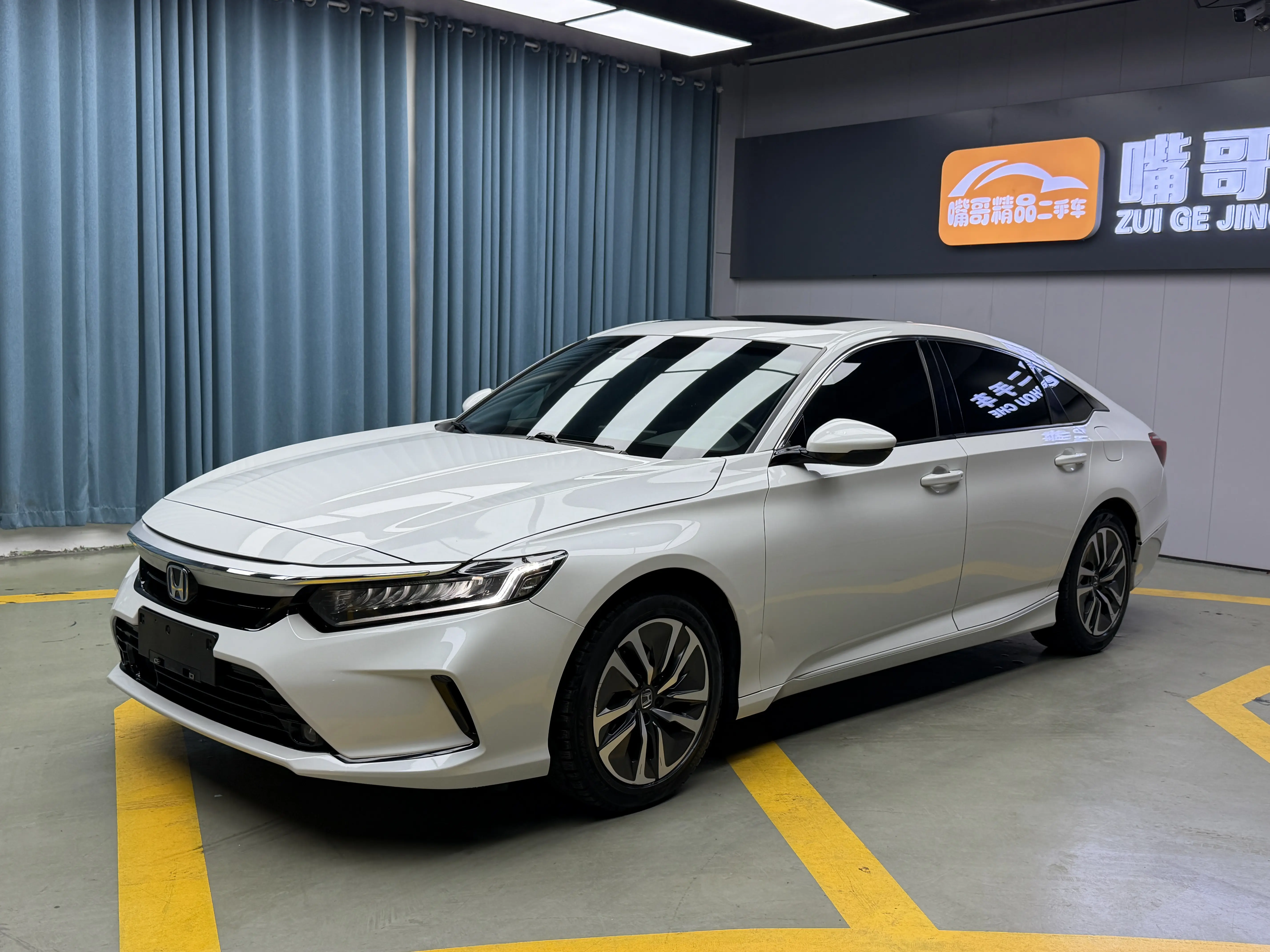 Honda Inspire (Yingshipai)  из Китая