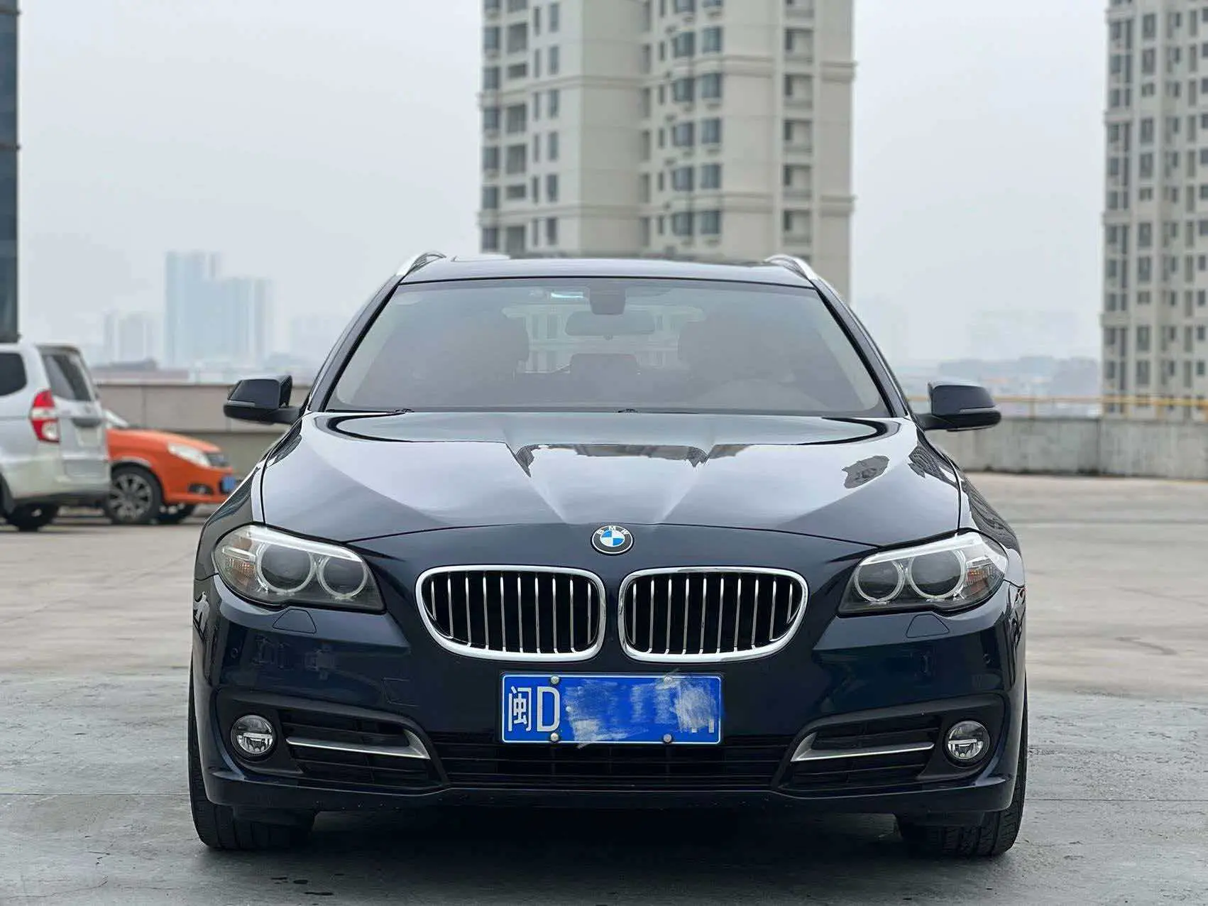BMW 5 Series  из Китая