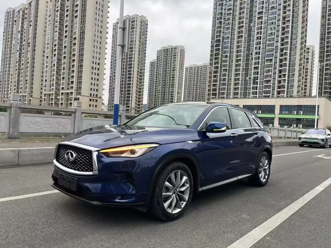 Infiniti QX50  из Китая