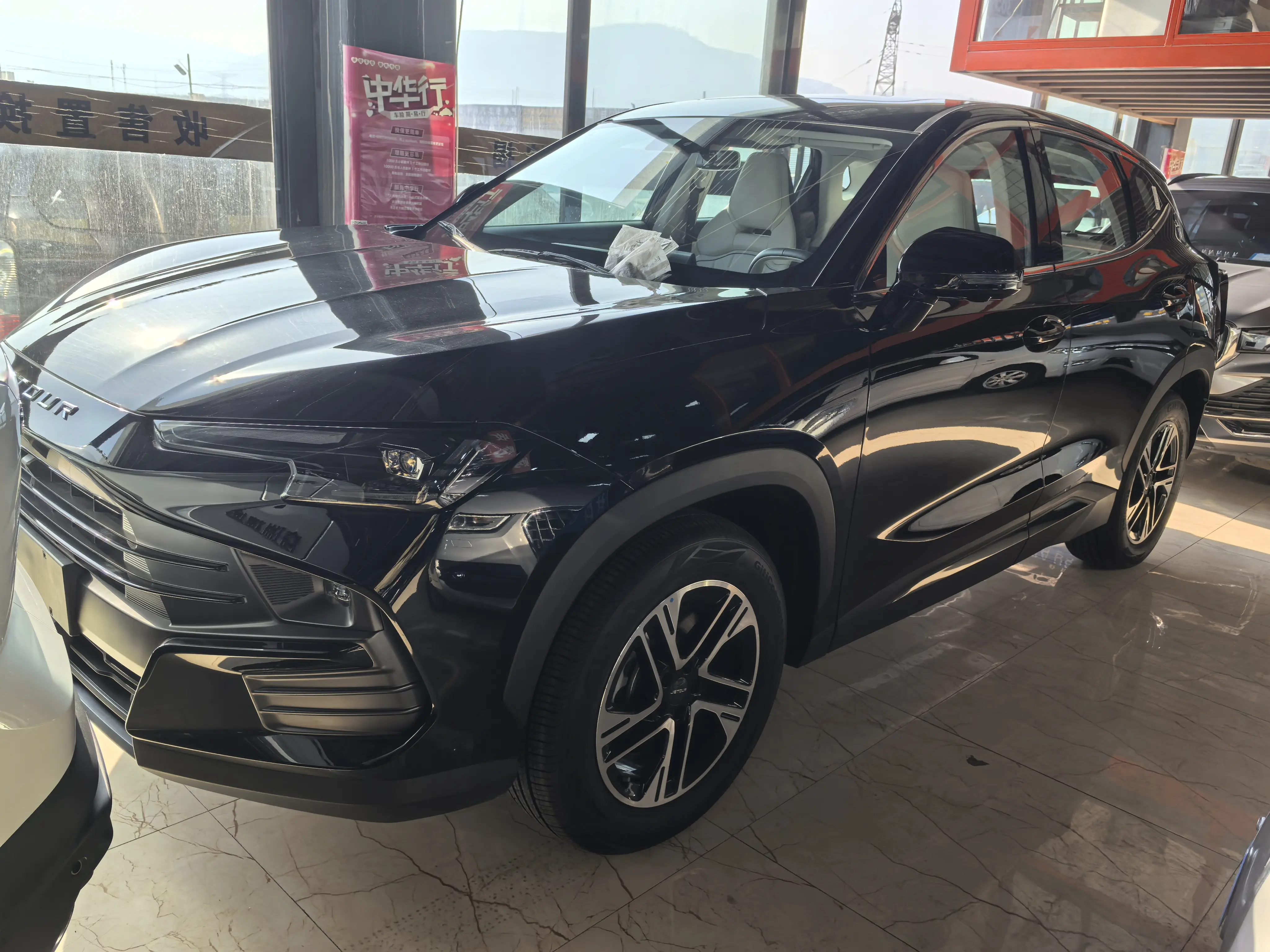 Jetour Dashing  из Китая