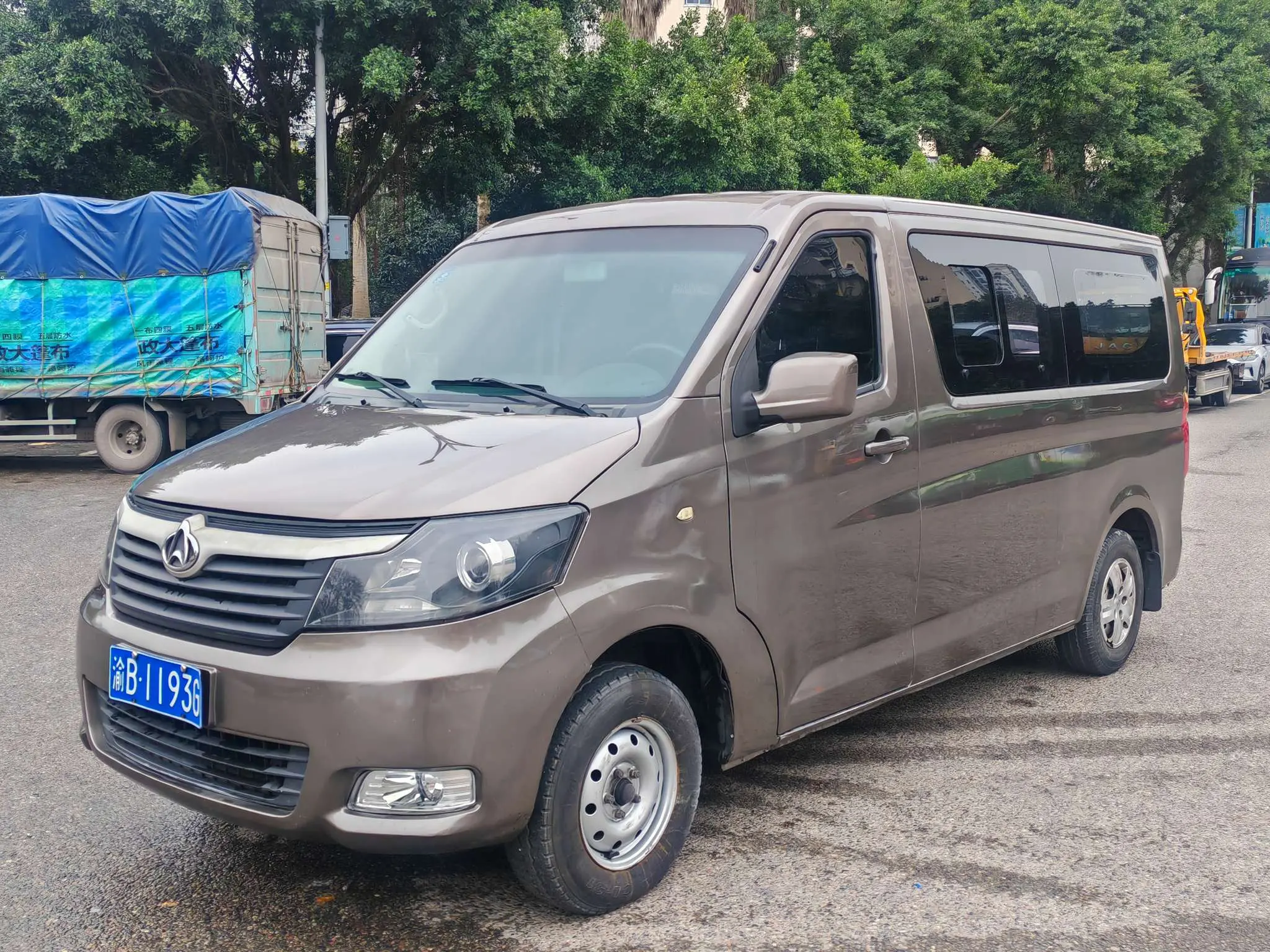 Changan Kaicene Ruixing M70  из Китая