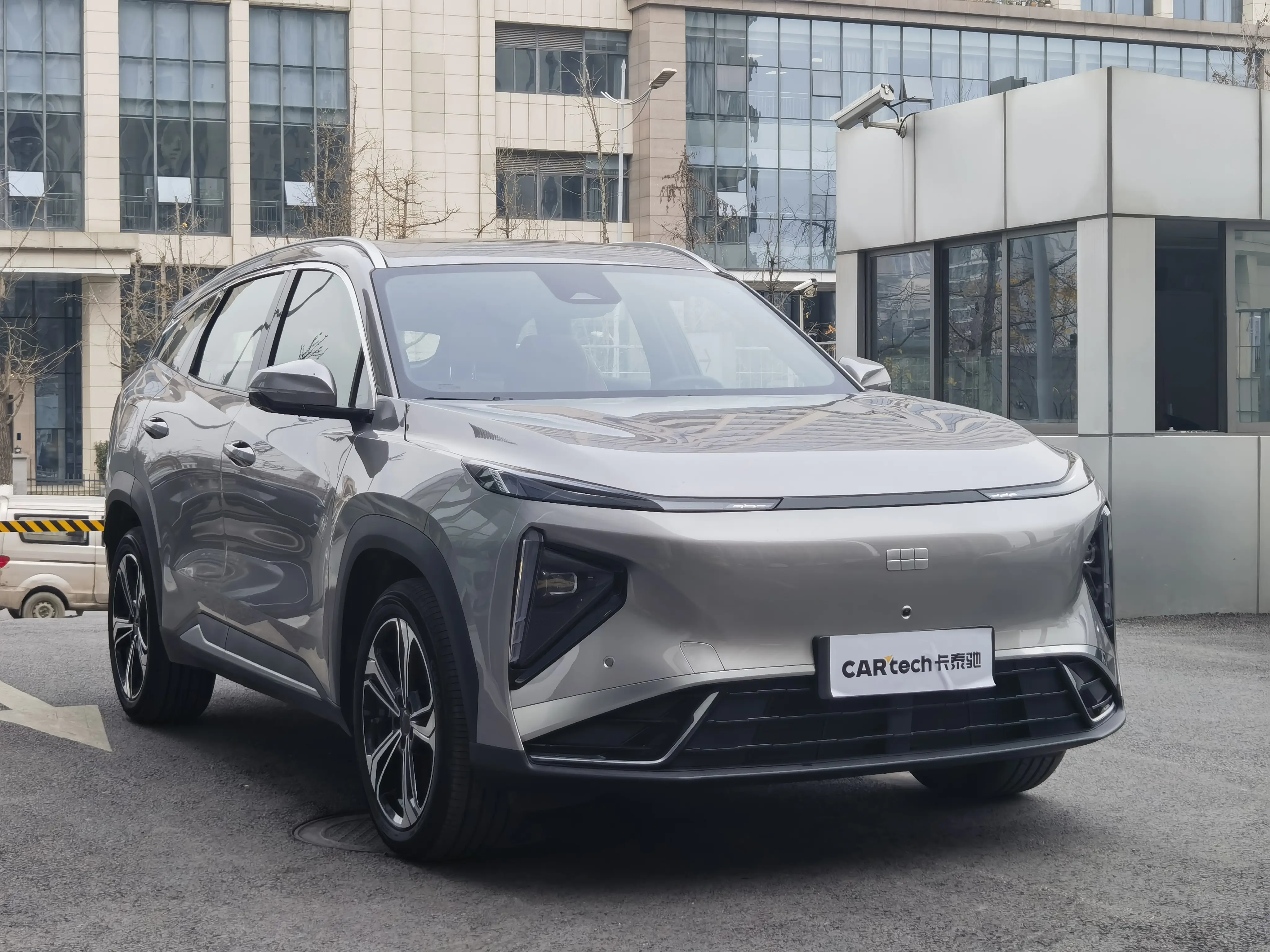 Geely Galaxy L7  из Китая