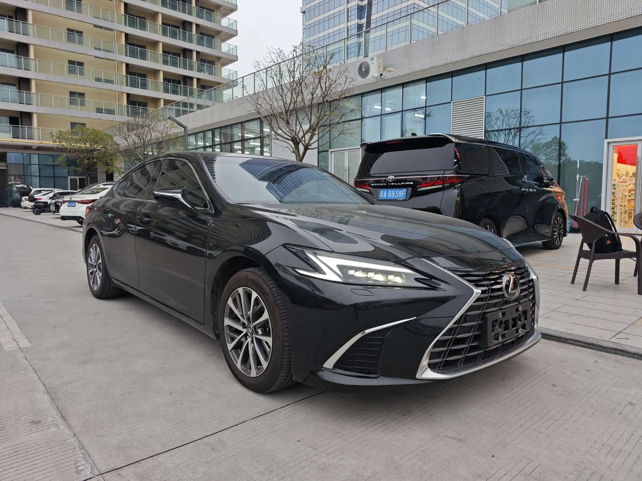 Lexus ES  из Китая