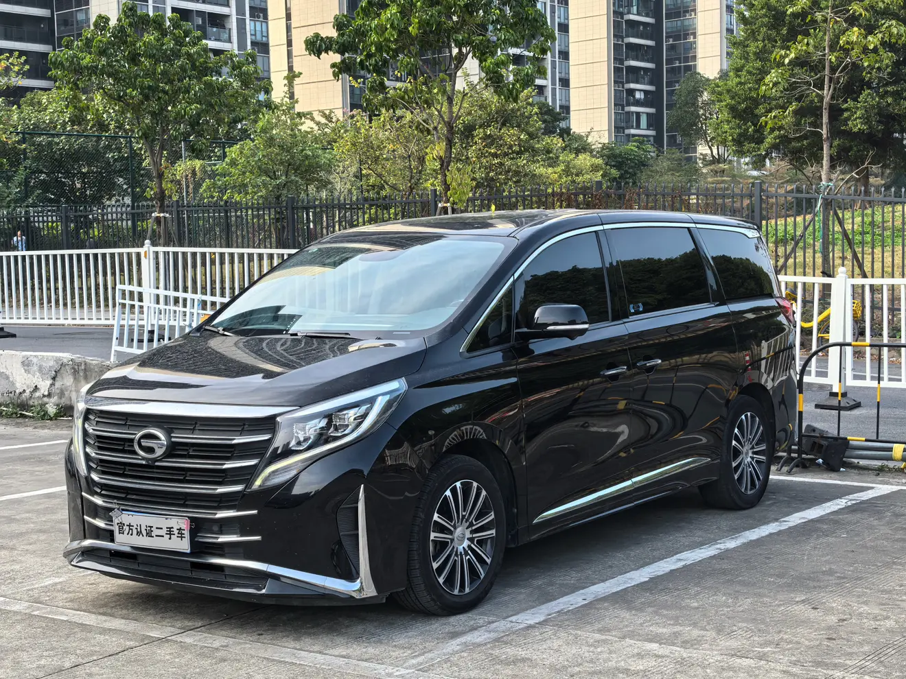 GAC Trumpchi M8  из Китая