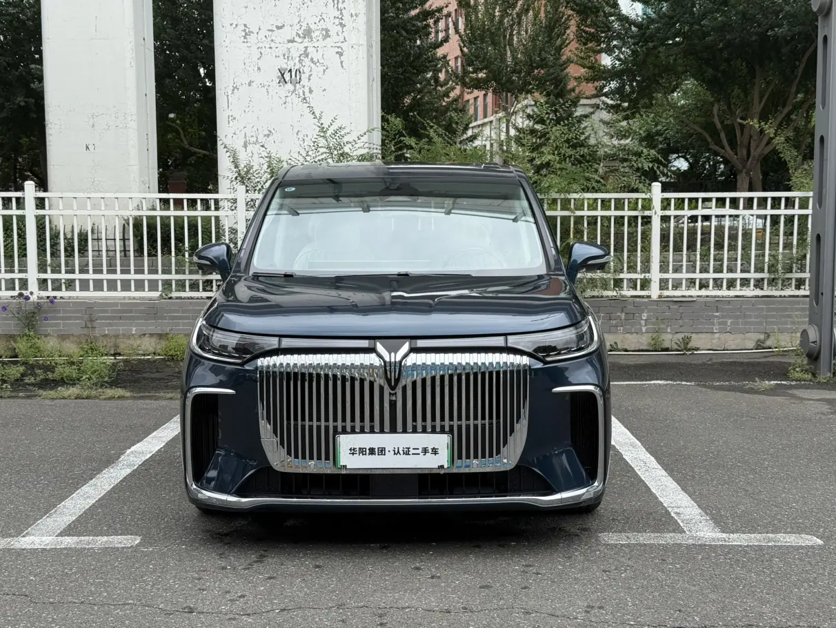 Voyah Lantu Dreamer PHEV  из Китая