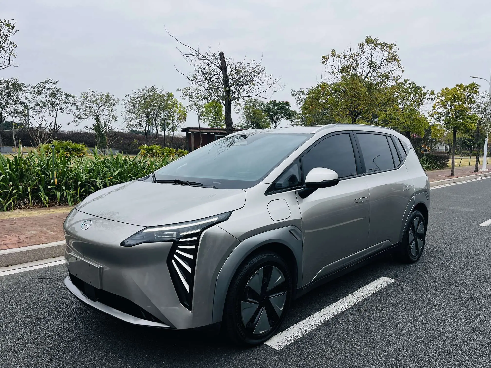 AION Y  из Китая