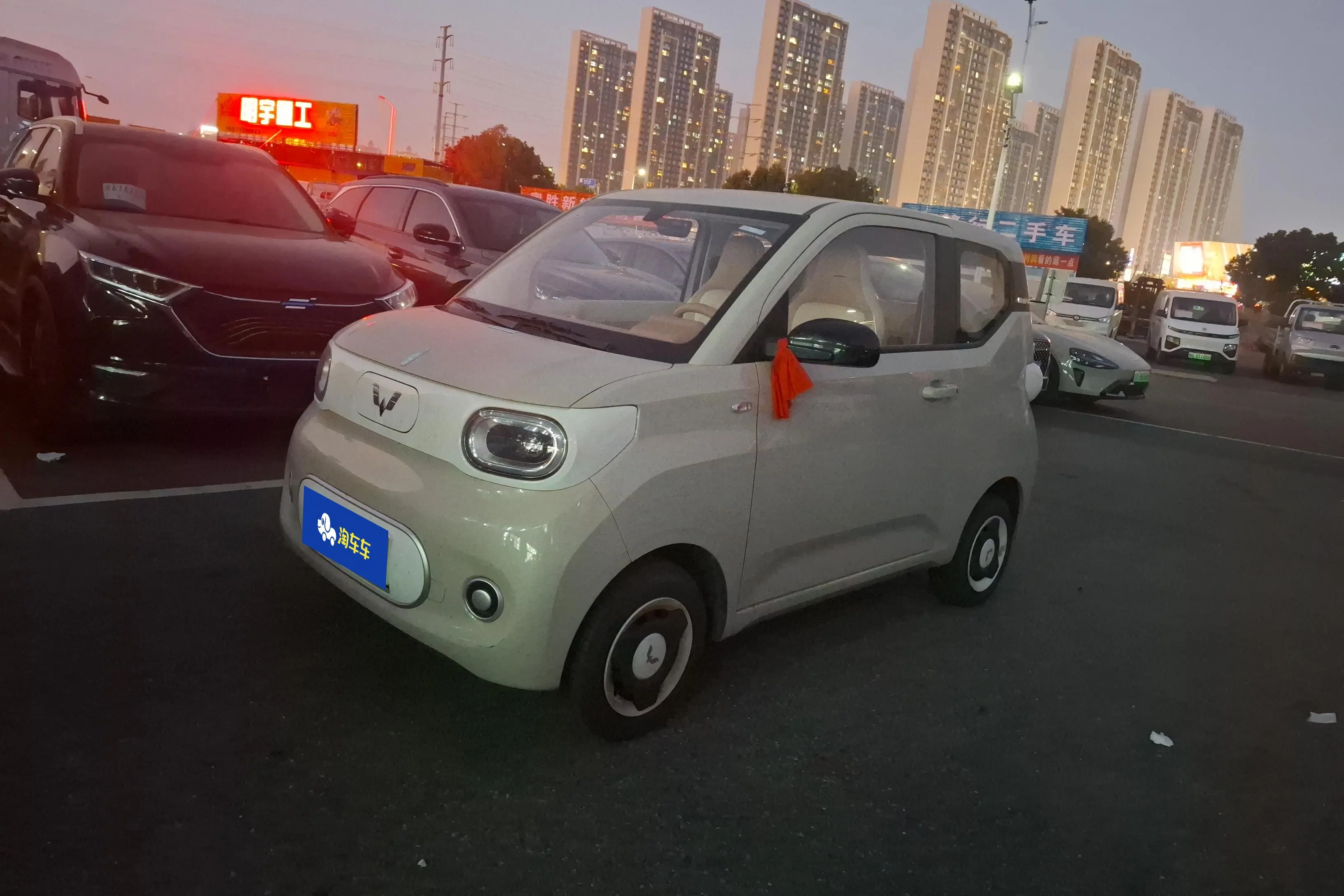 Wuling Hongguang MINIEV  из Китая