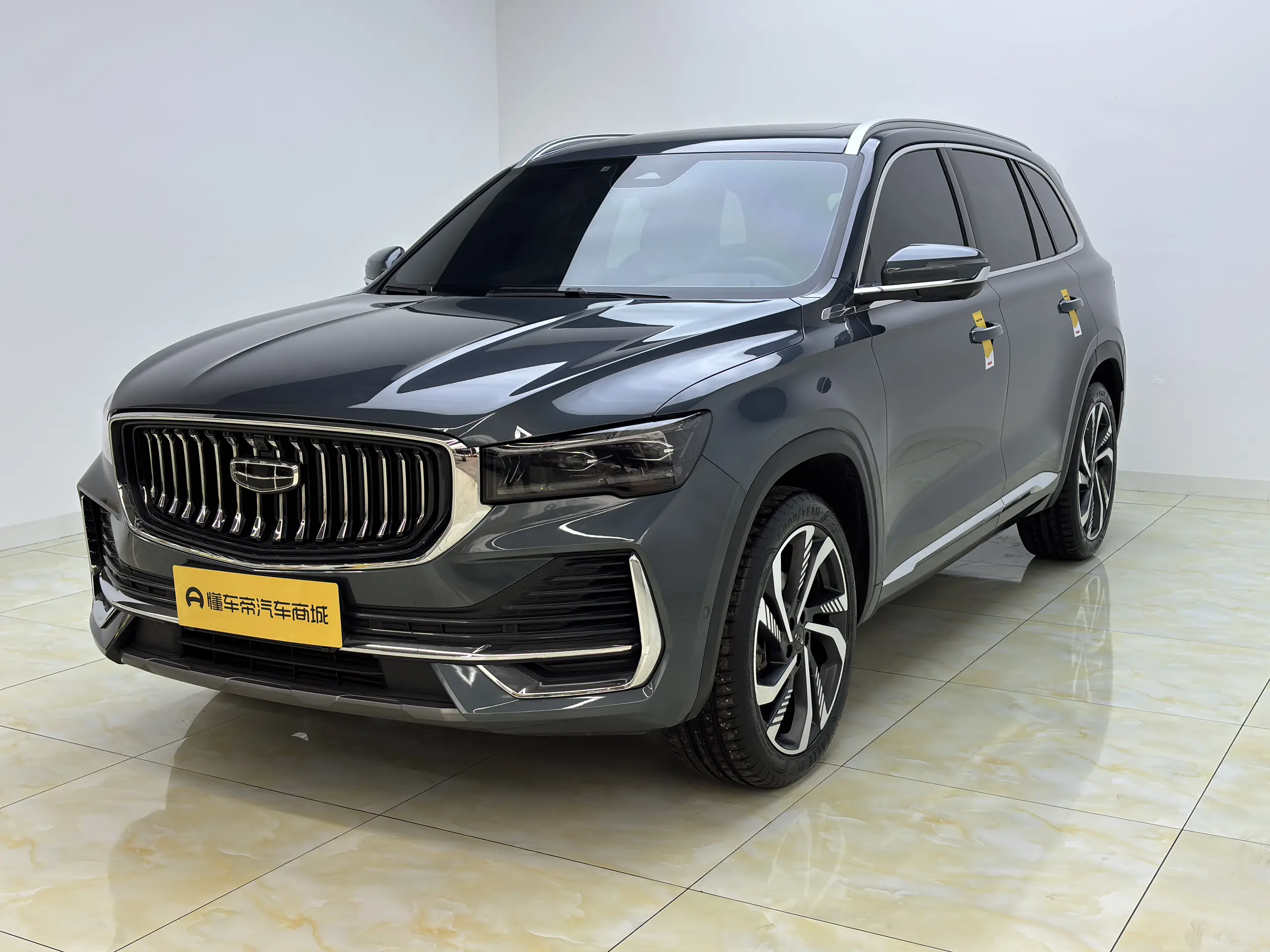 Geely Monjaro (Xingyue L)  из Китая