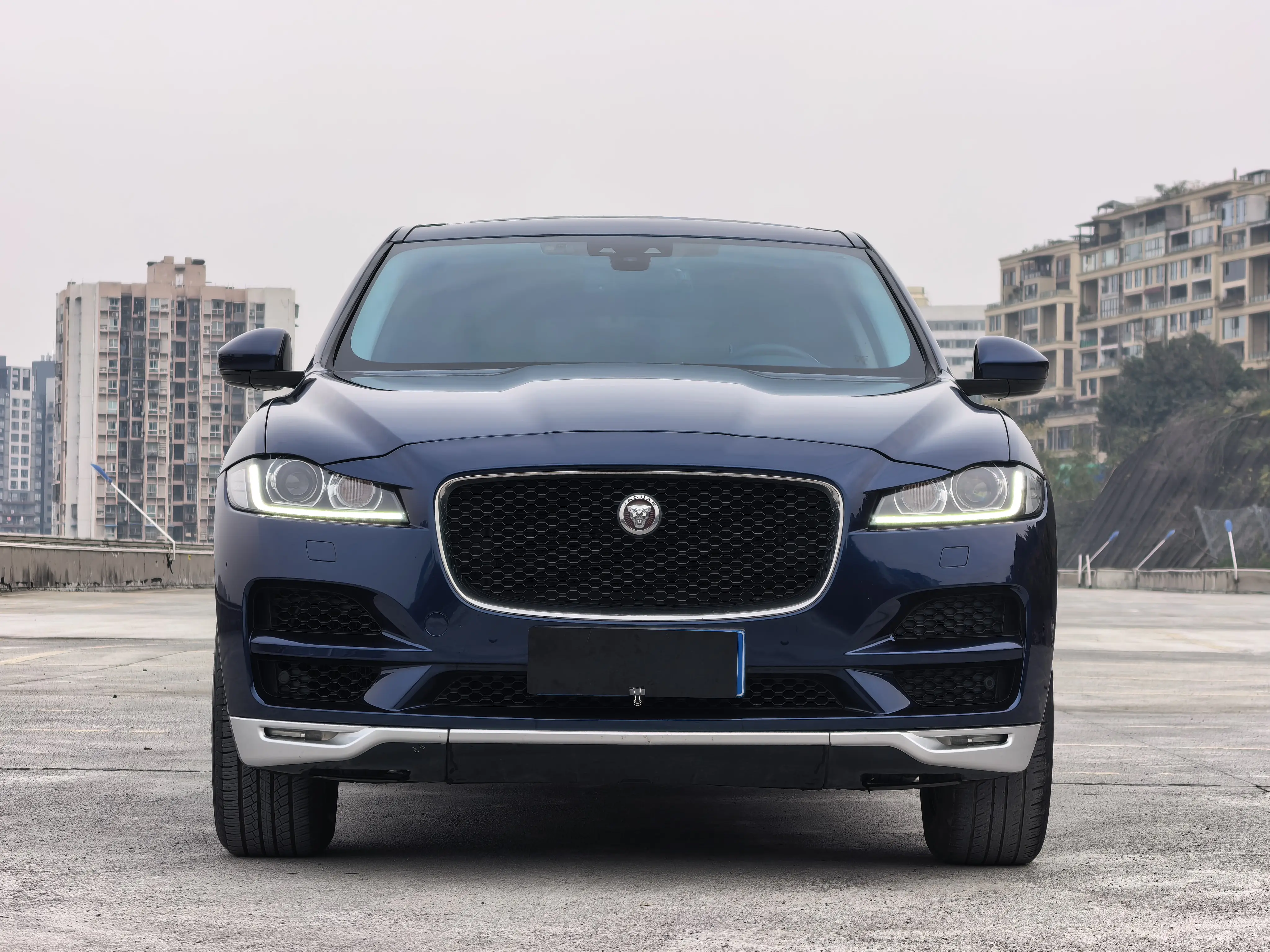 Jaguar F-PACE  из Китая