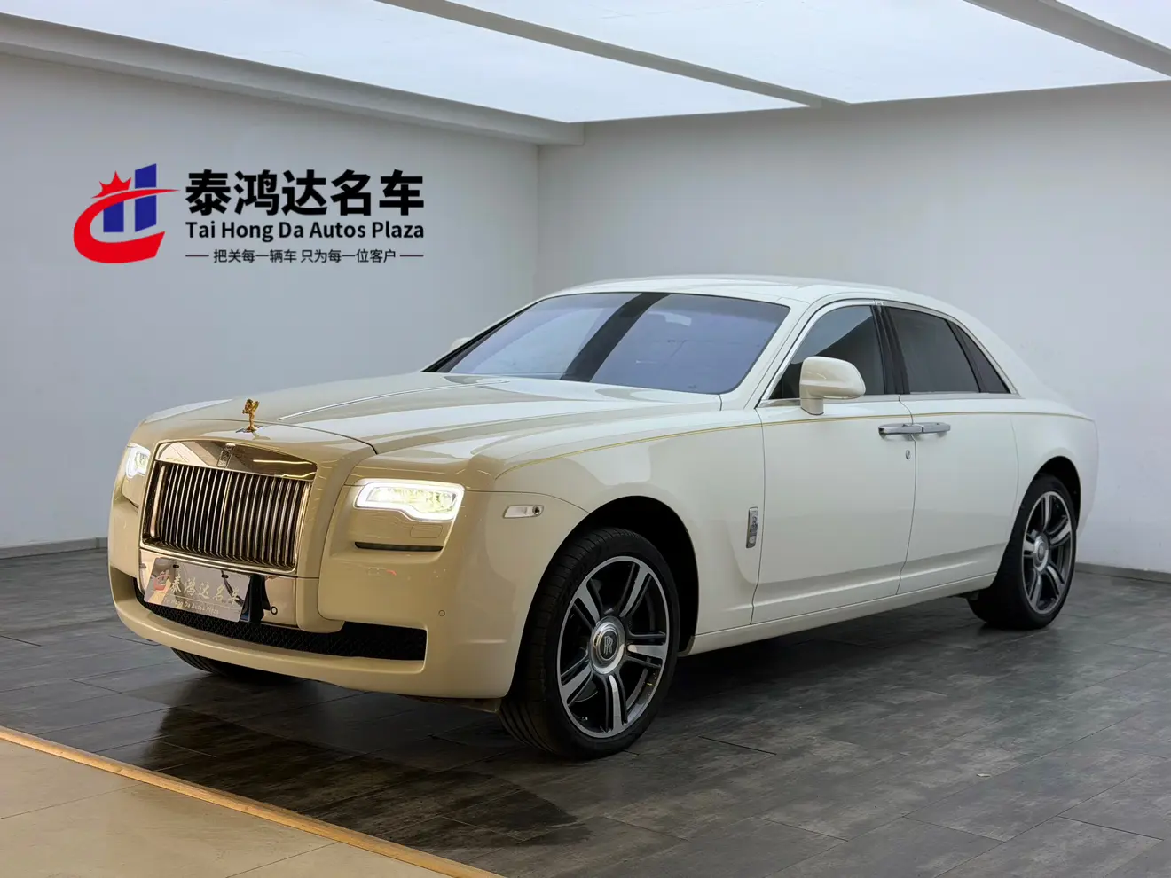 Rolls Royce Ghost  из Китая