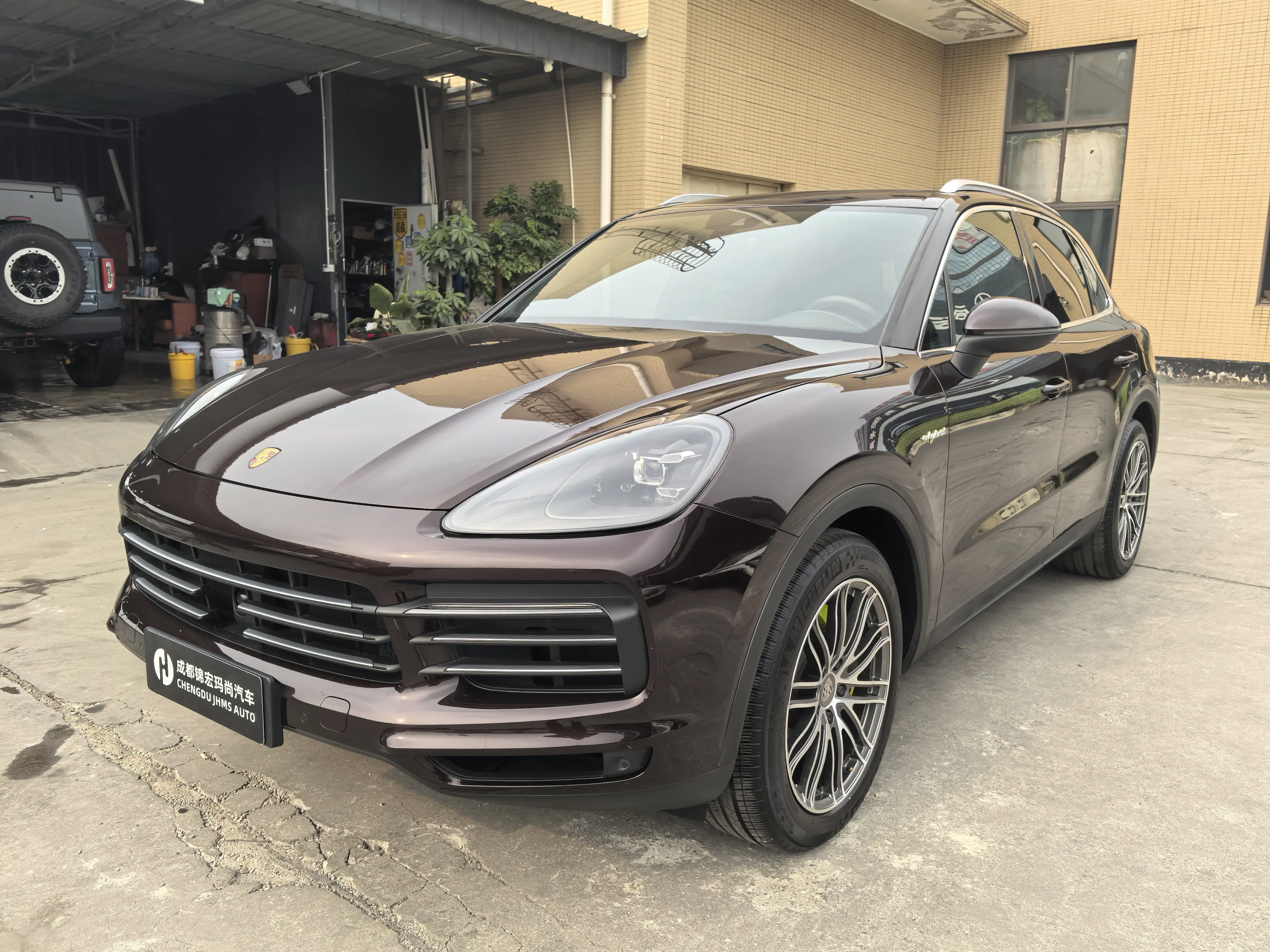 Porsche Cayenne E-Hybrid  из Китая