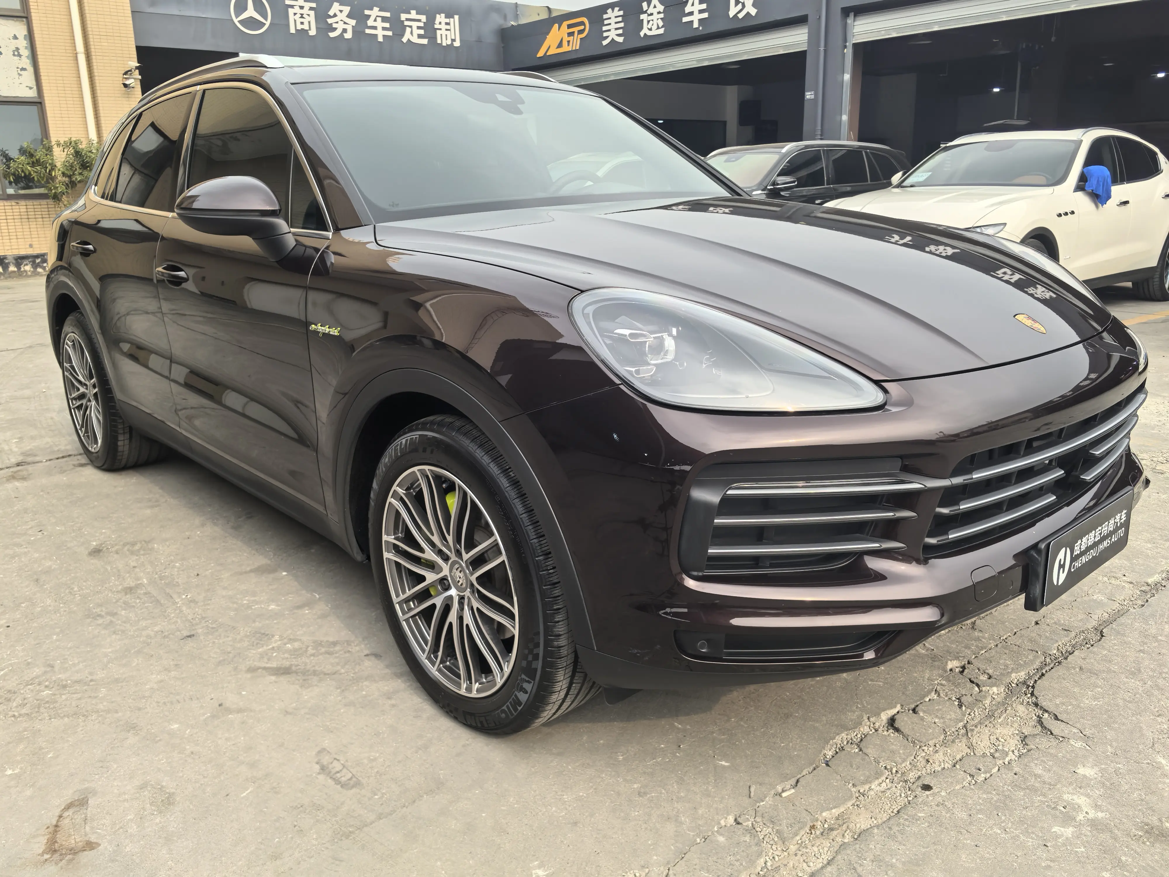Porsche Cayenne E-Hybrid  из Китая