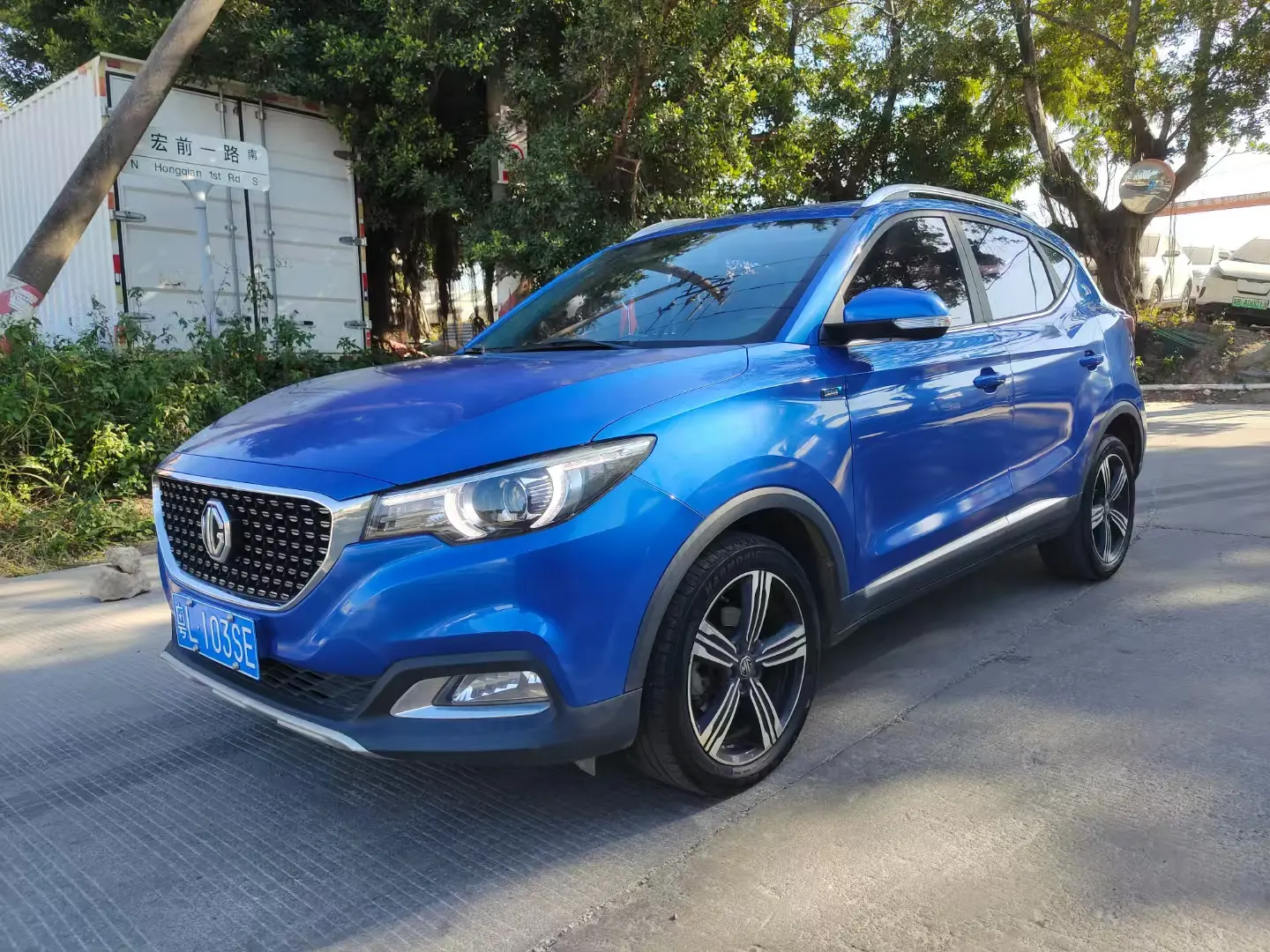 MG ZS  из Китая