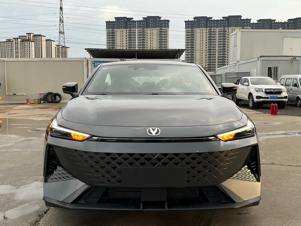 Changan UNI-V  из Китая