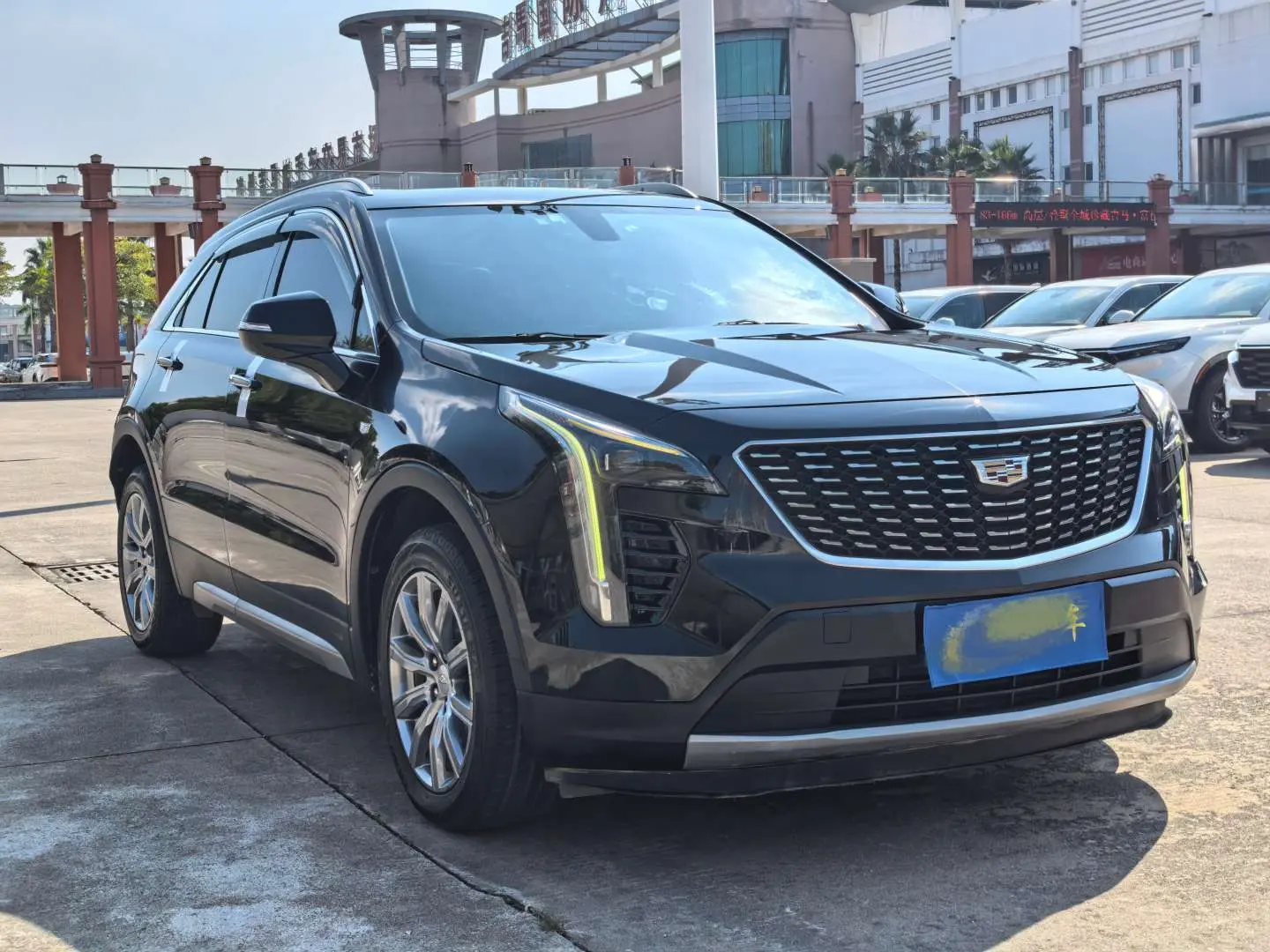 Cadillac XT4  из Китая