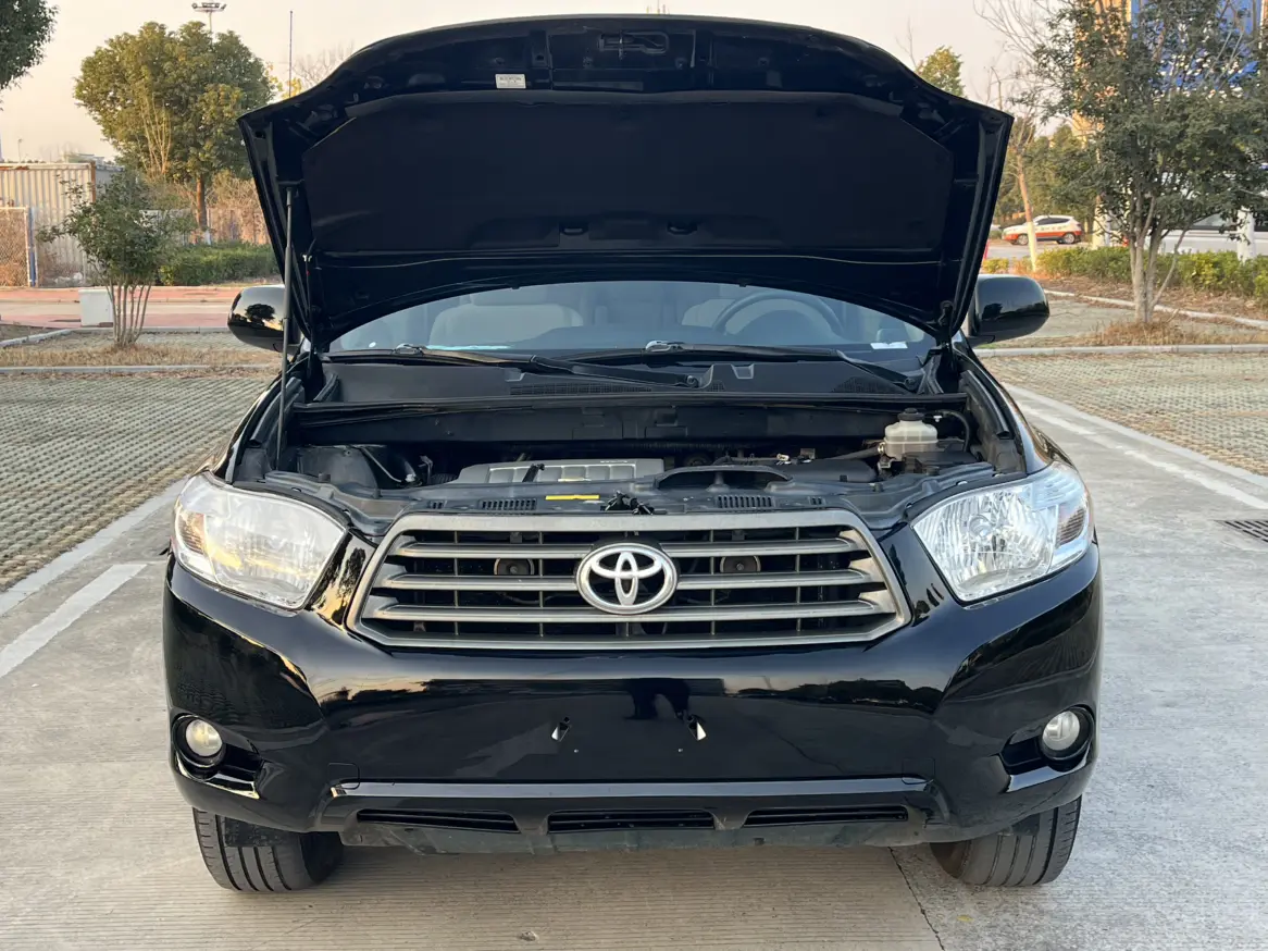 Toyota Highlander  из Китая