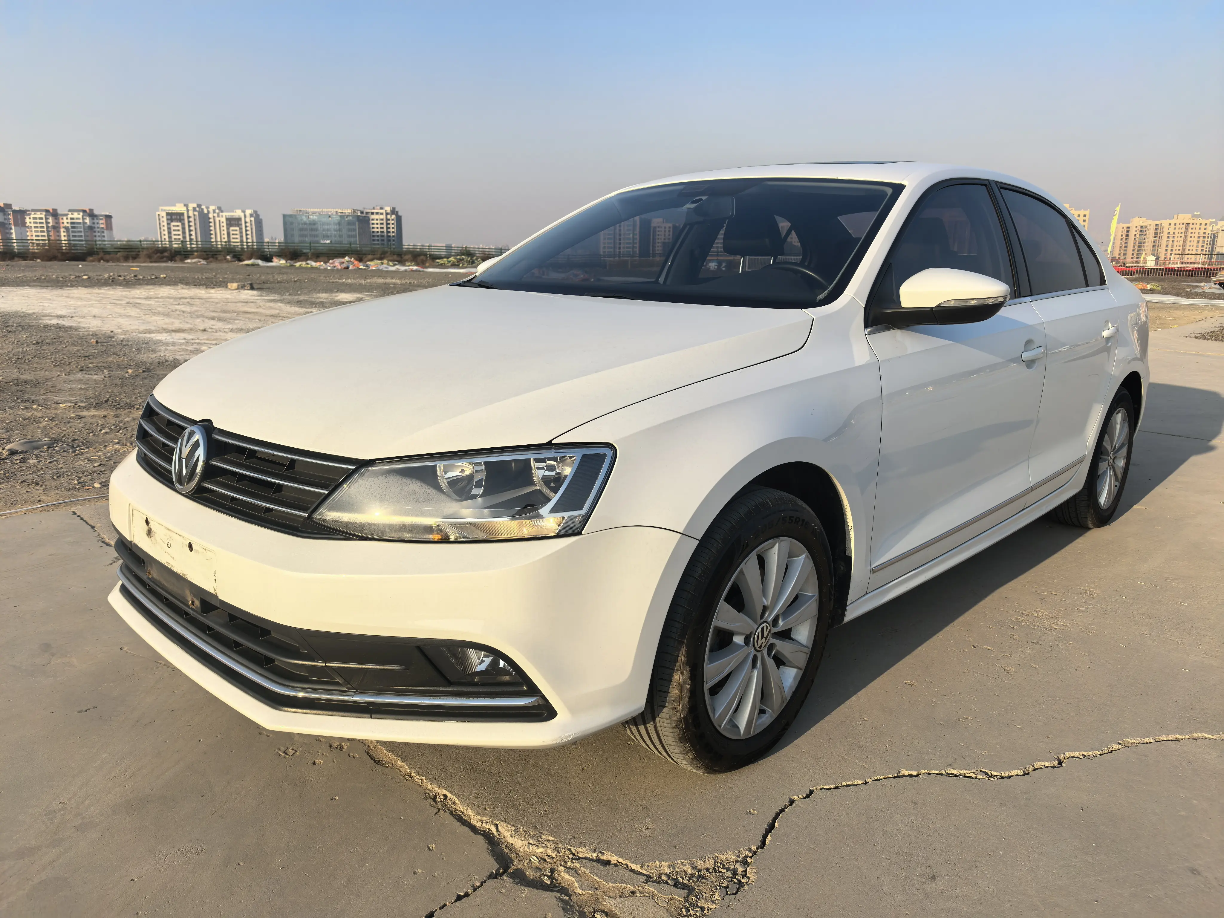 Volkswagen Sagitar  из Китая