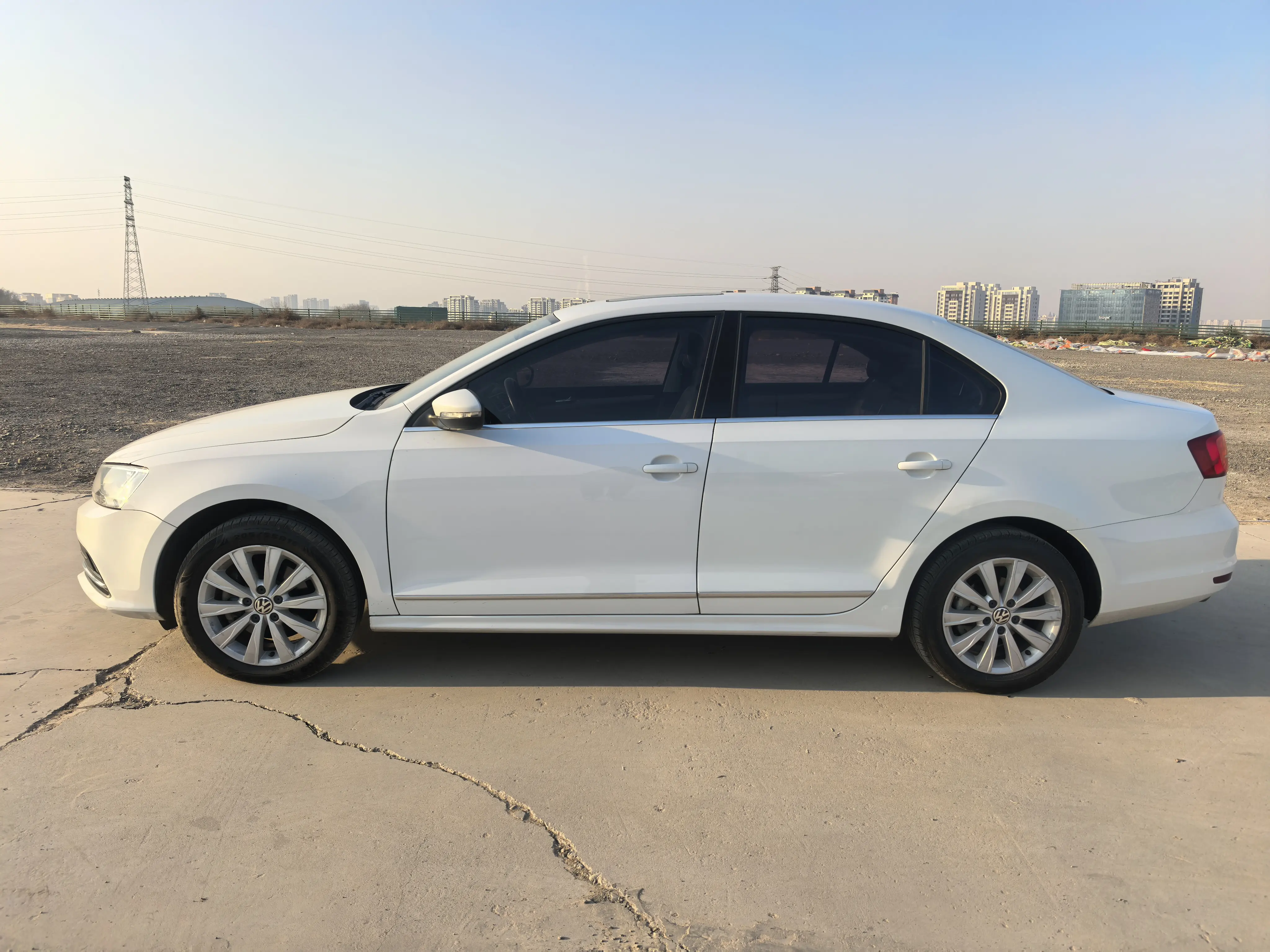 Volkswagen Sagitar  из Китая