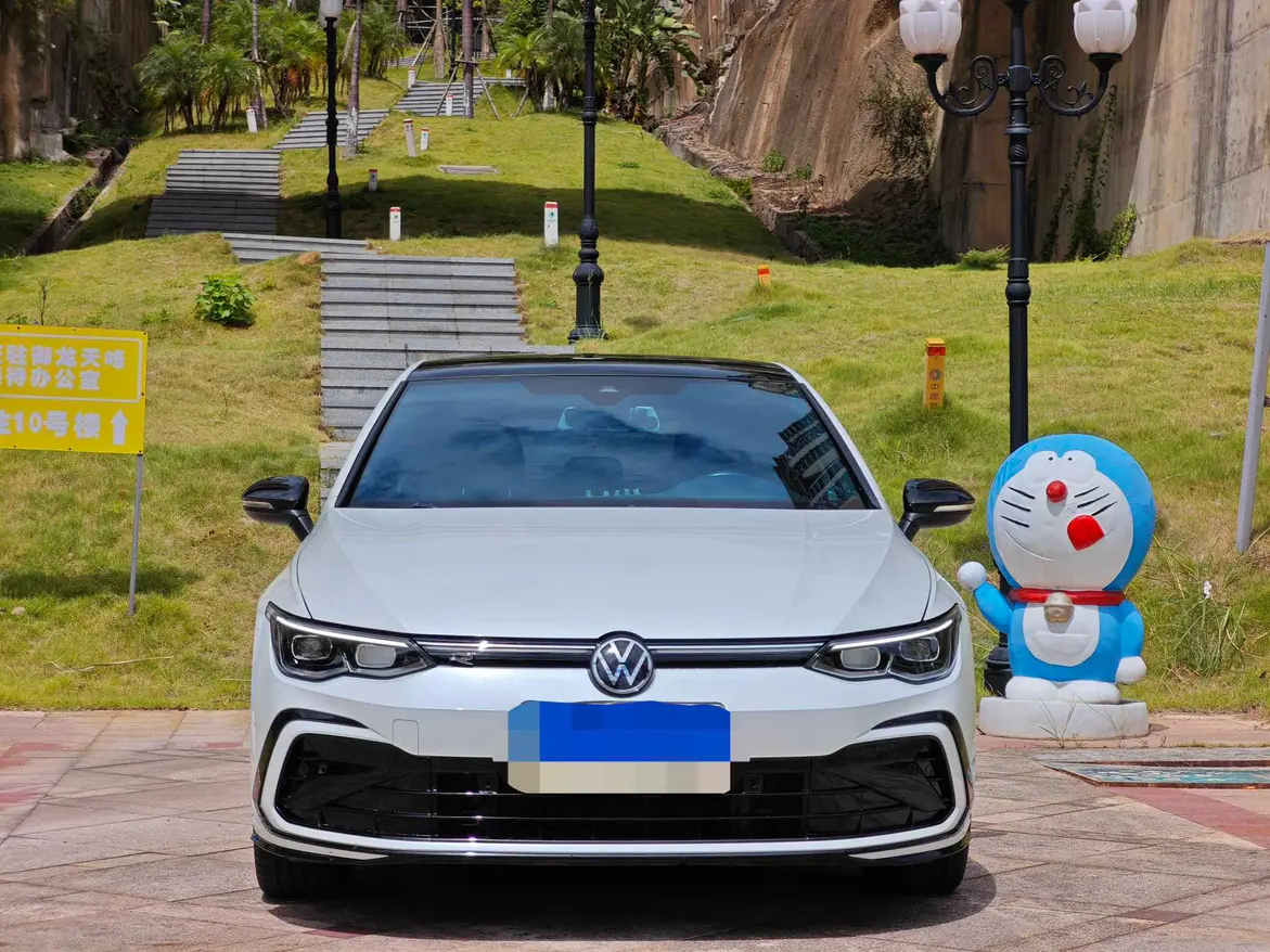 Volkswagen Golf  из Китая