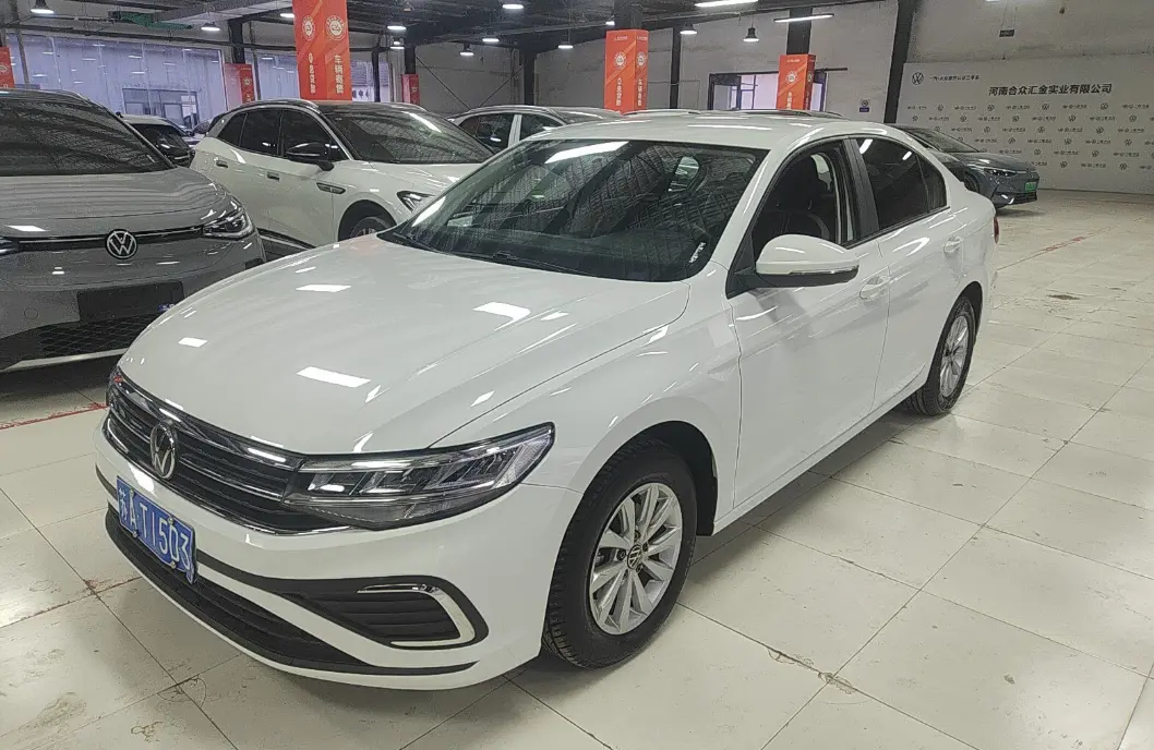 Volkswagen Bora  из Китая