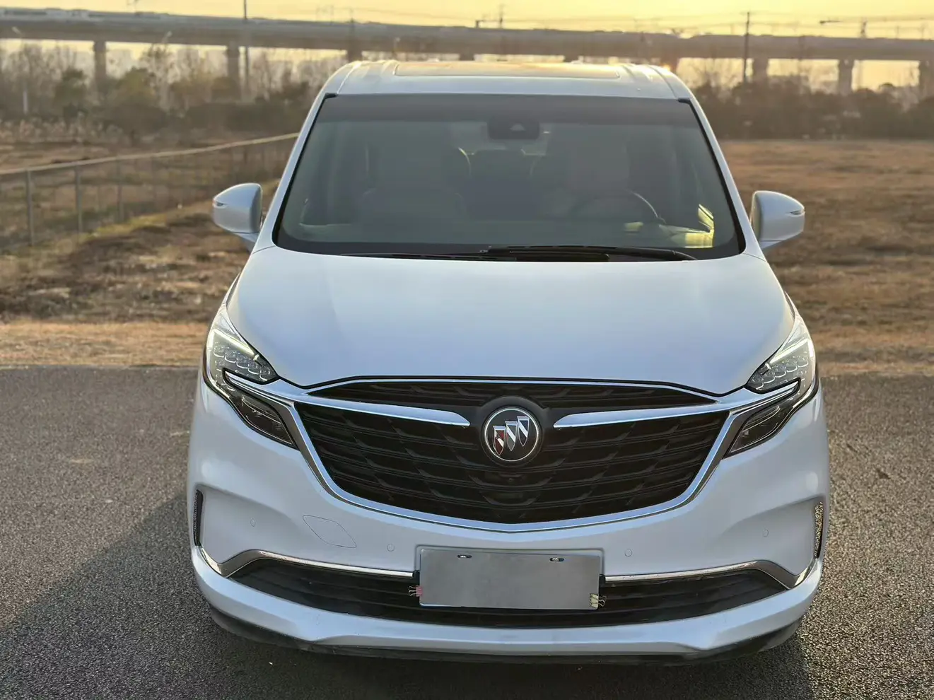 Buick GL8  из Китая