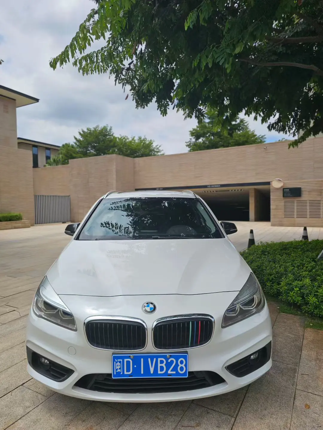 BMW 2 Series Active Tourer  из Китая