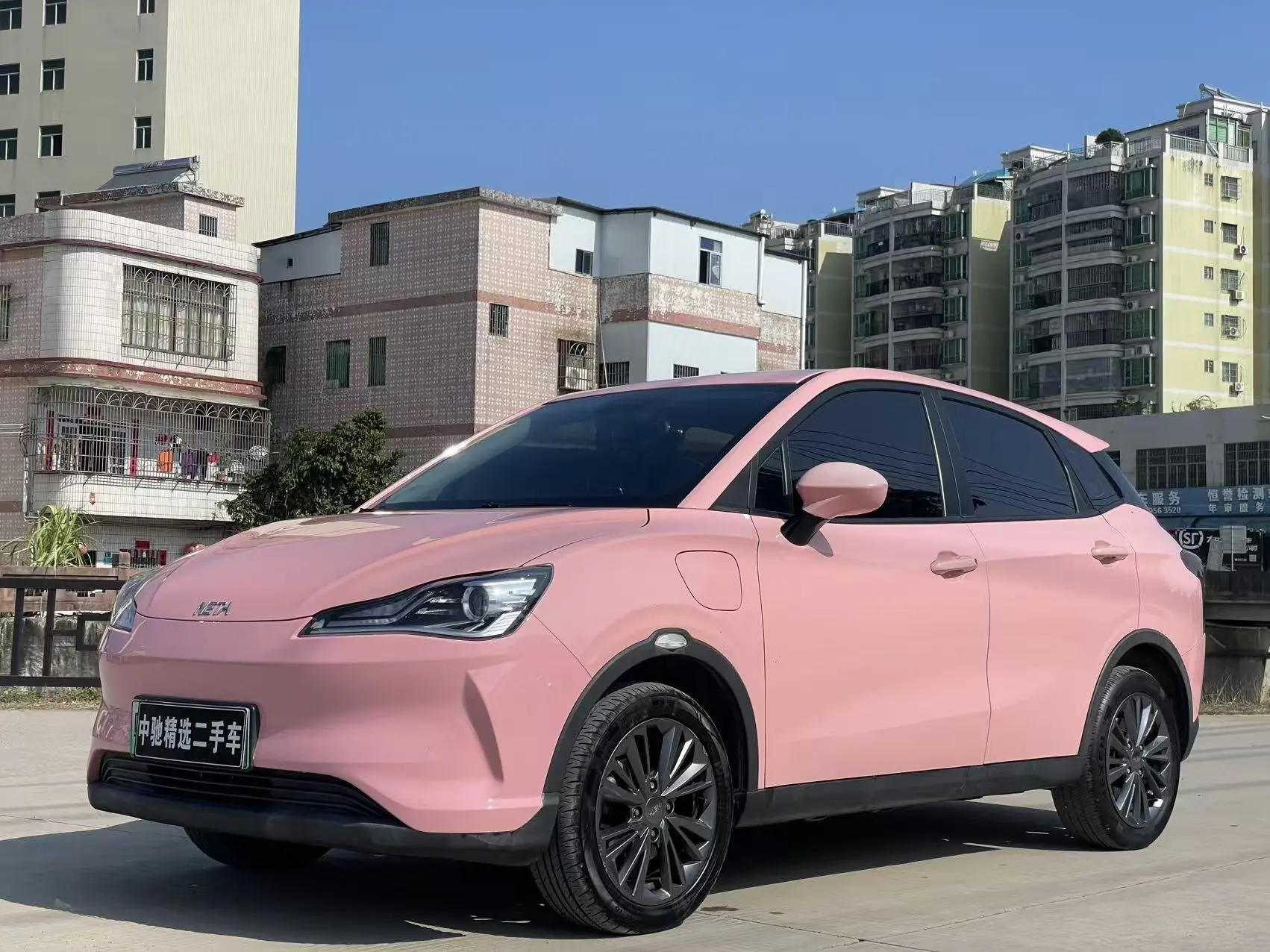 NETA Nezha V  из Китая