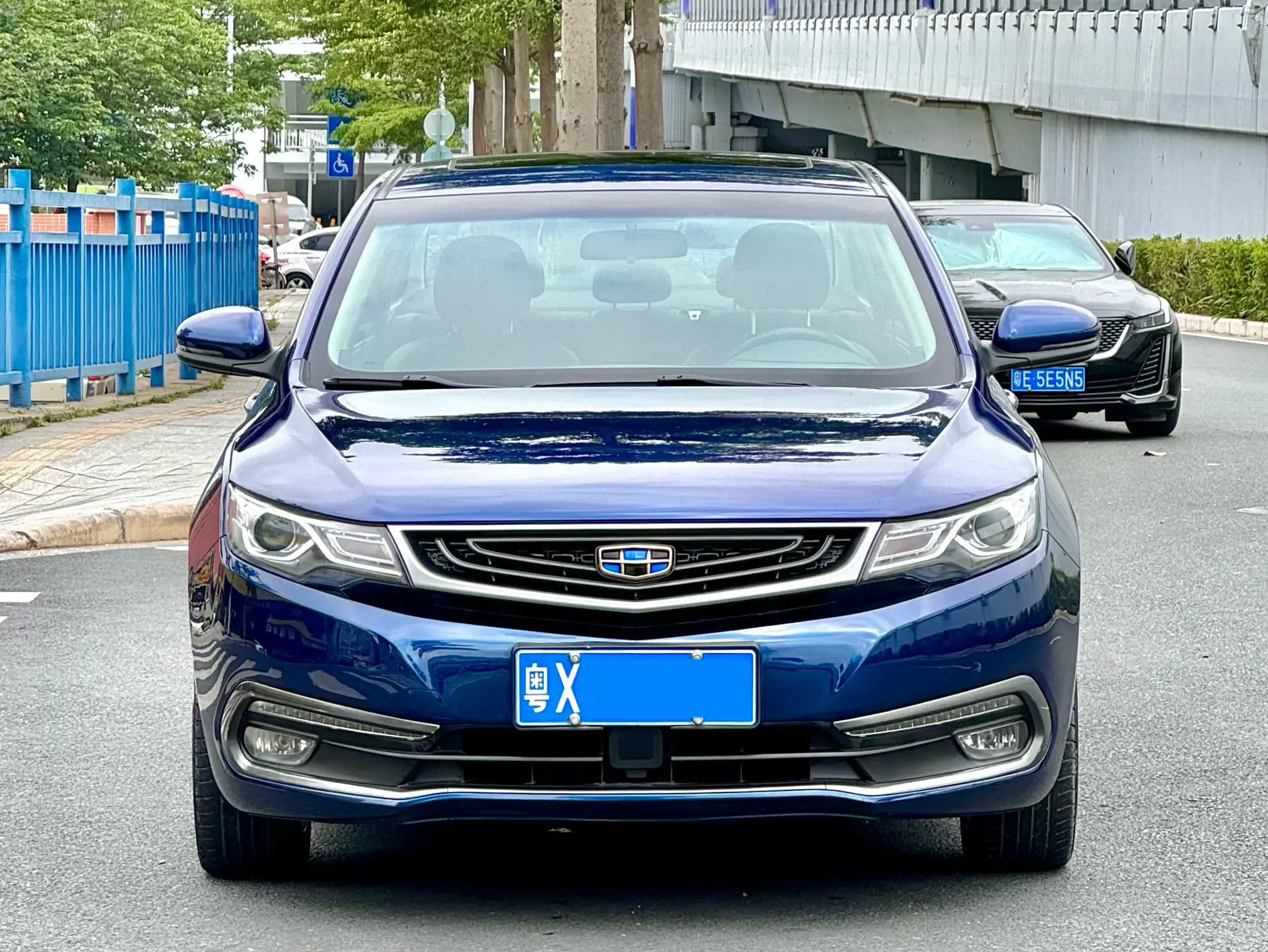 Geely Emgrand GL  из Китая