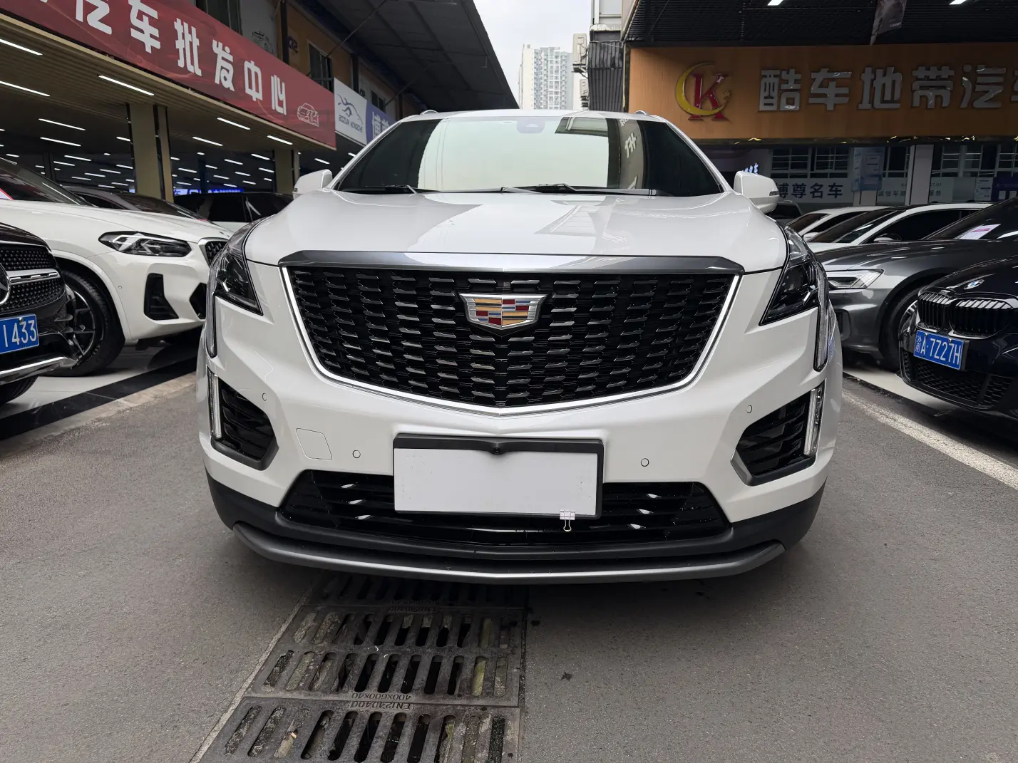 Cadillac XT5  из Китая