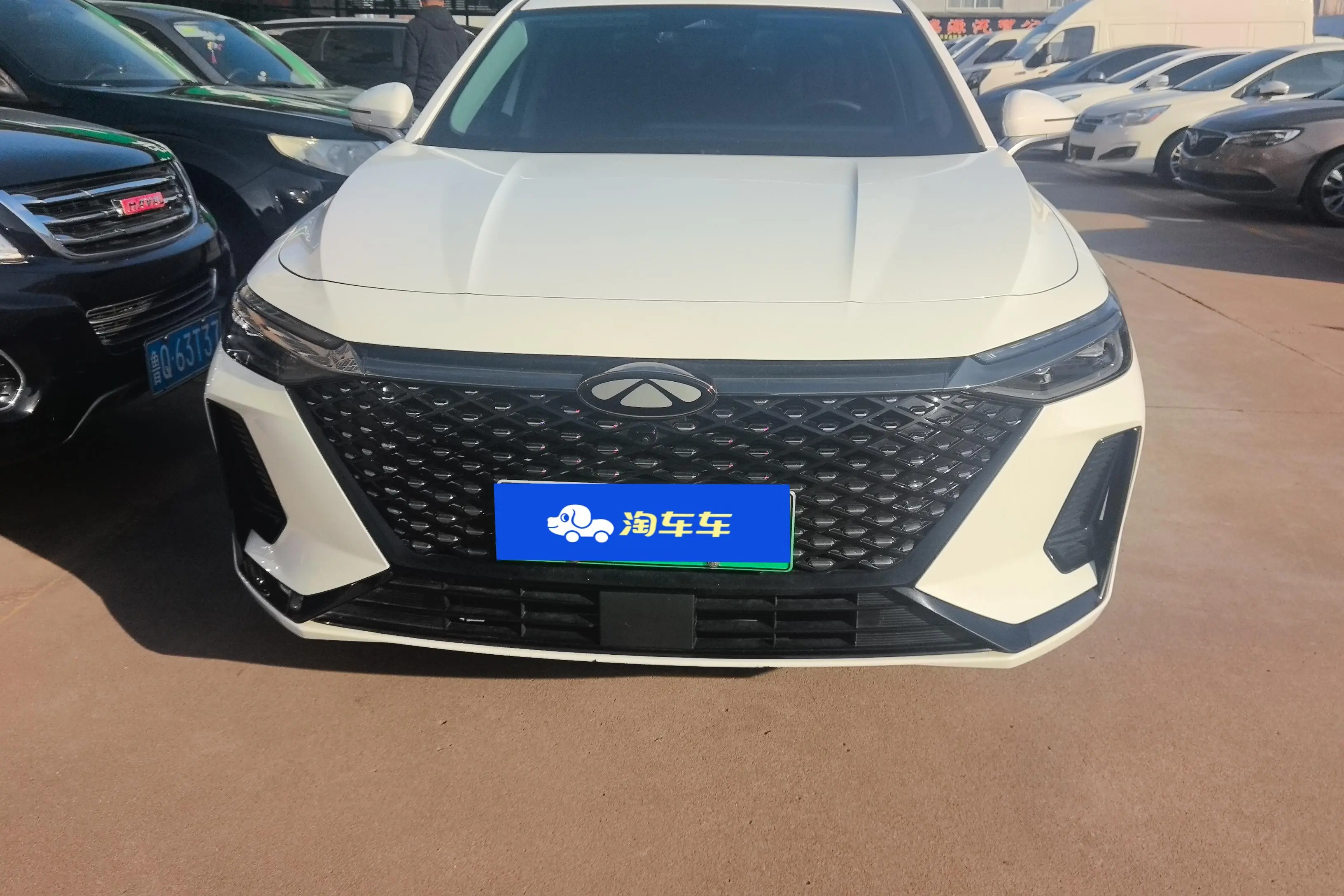 Chery Fengyun A8  из Китая
