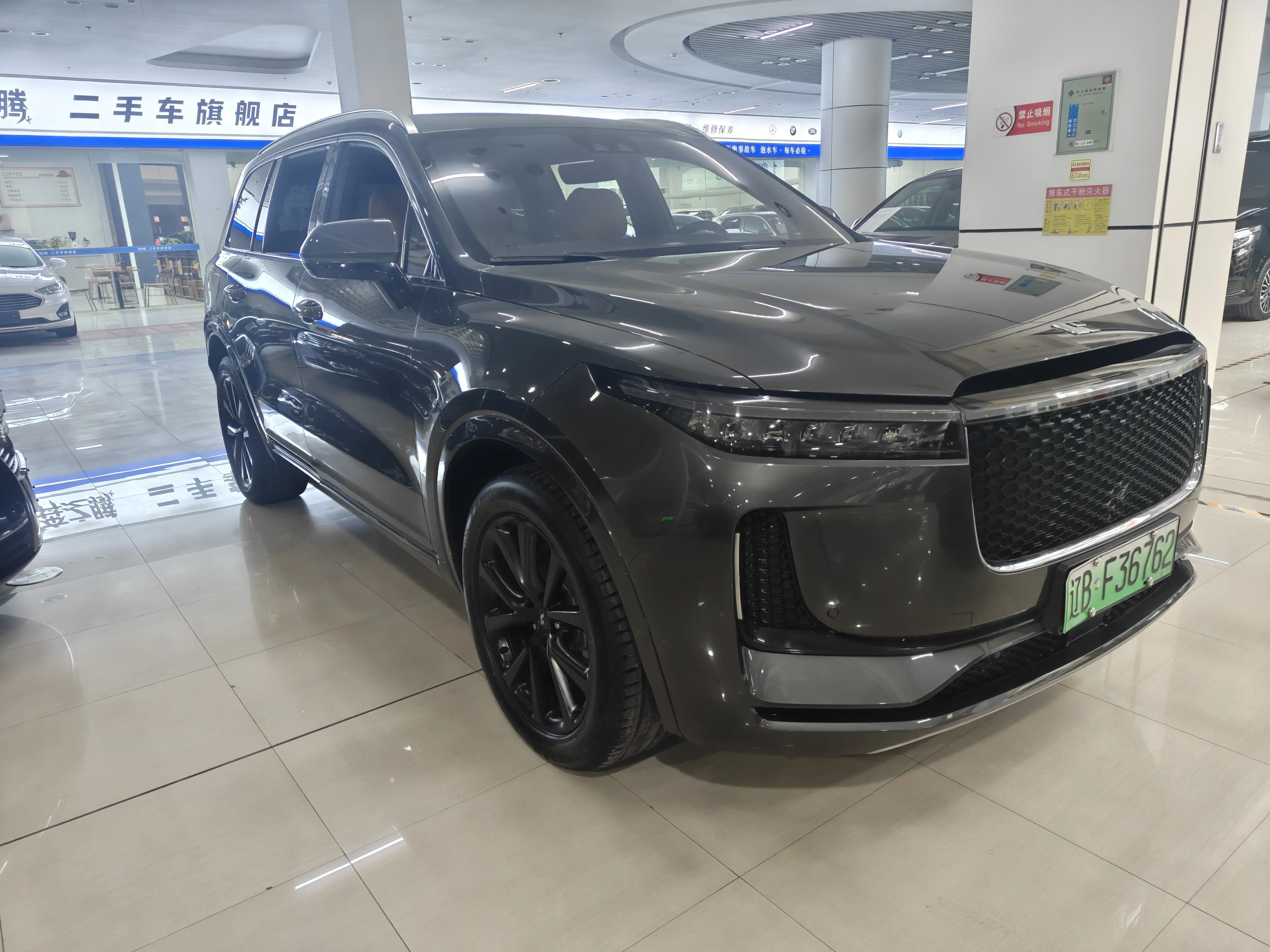 Li ONE (Ideal ONE)  из Китая